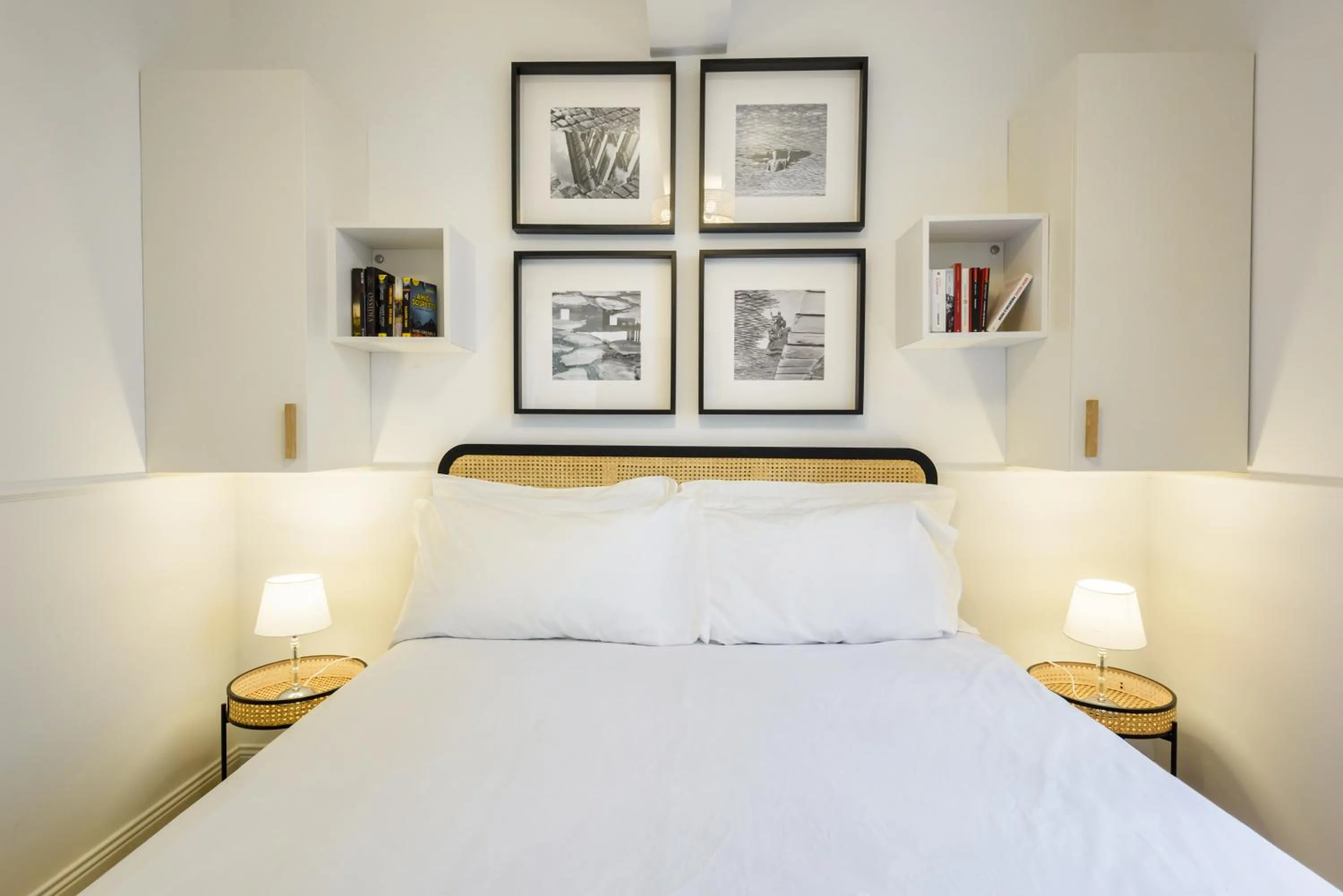 Bed in Luxury San Niccolò by Mmega