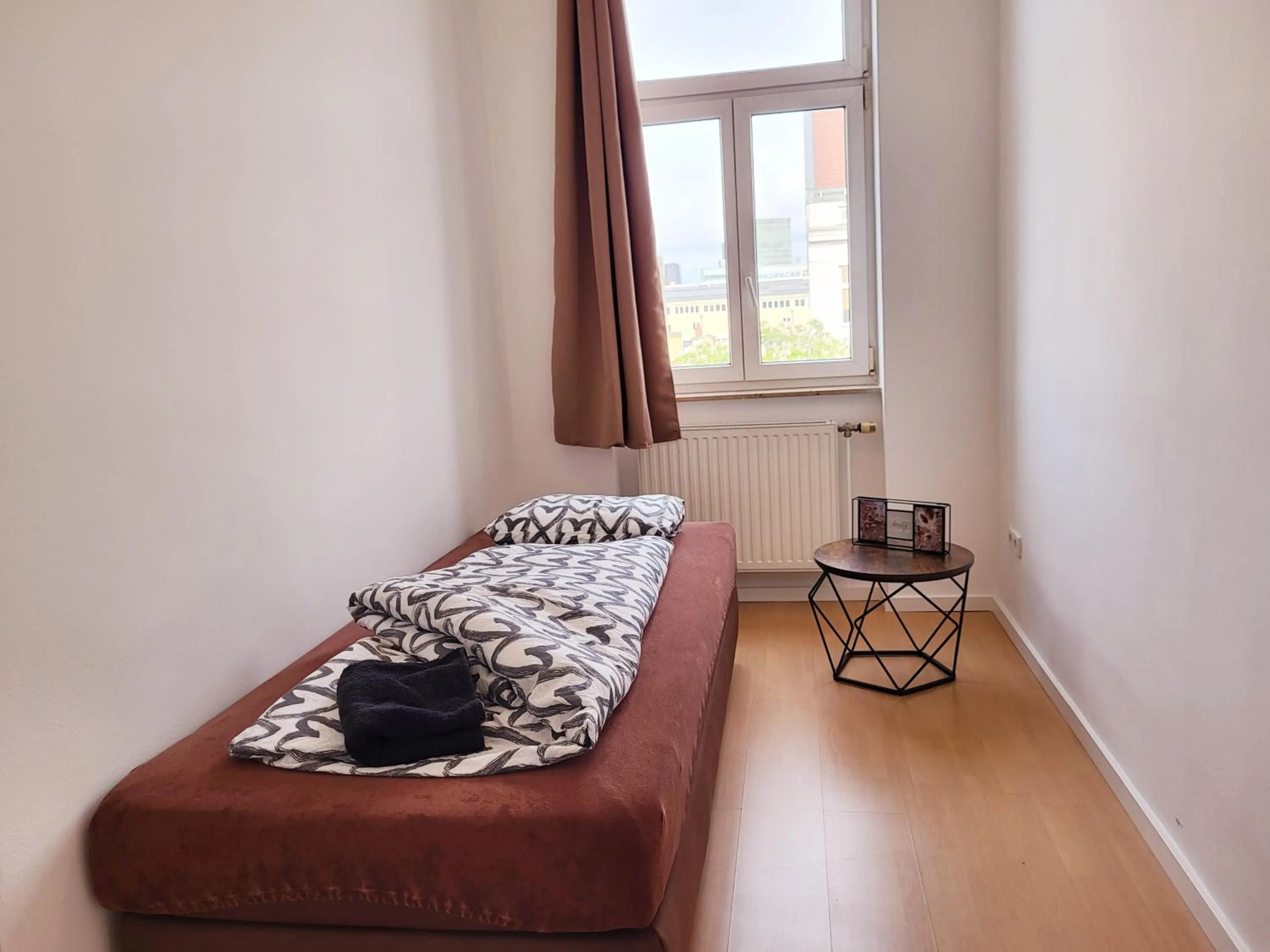 Bed in Oswald Apartments Vienna