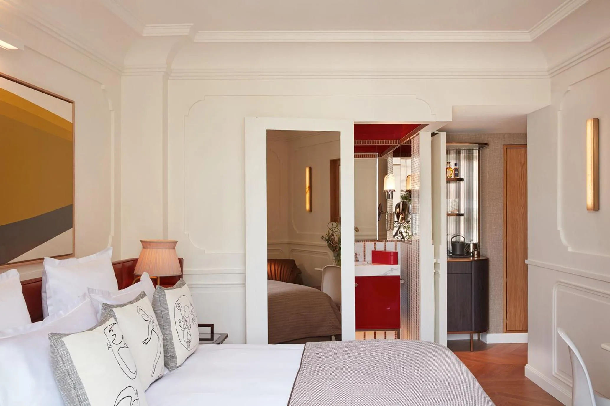 Bathroom, Bed in Villa-des-Prés