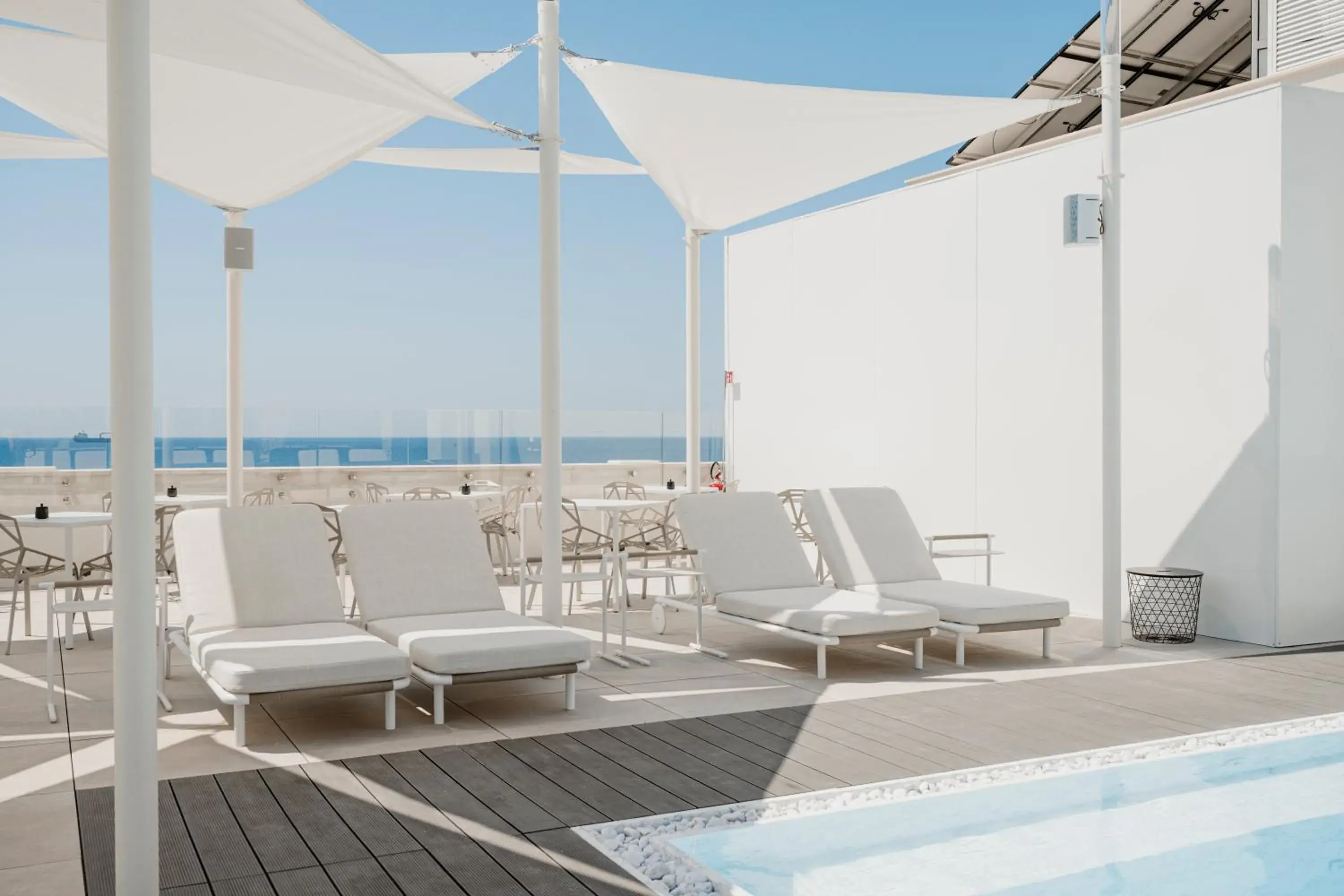 Pool view in Biancodonda Greenblu Hotel & SPA Pool view in Biancodonda Greenblu Hotel & SPA