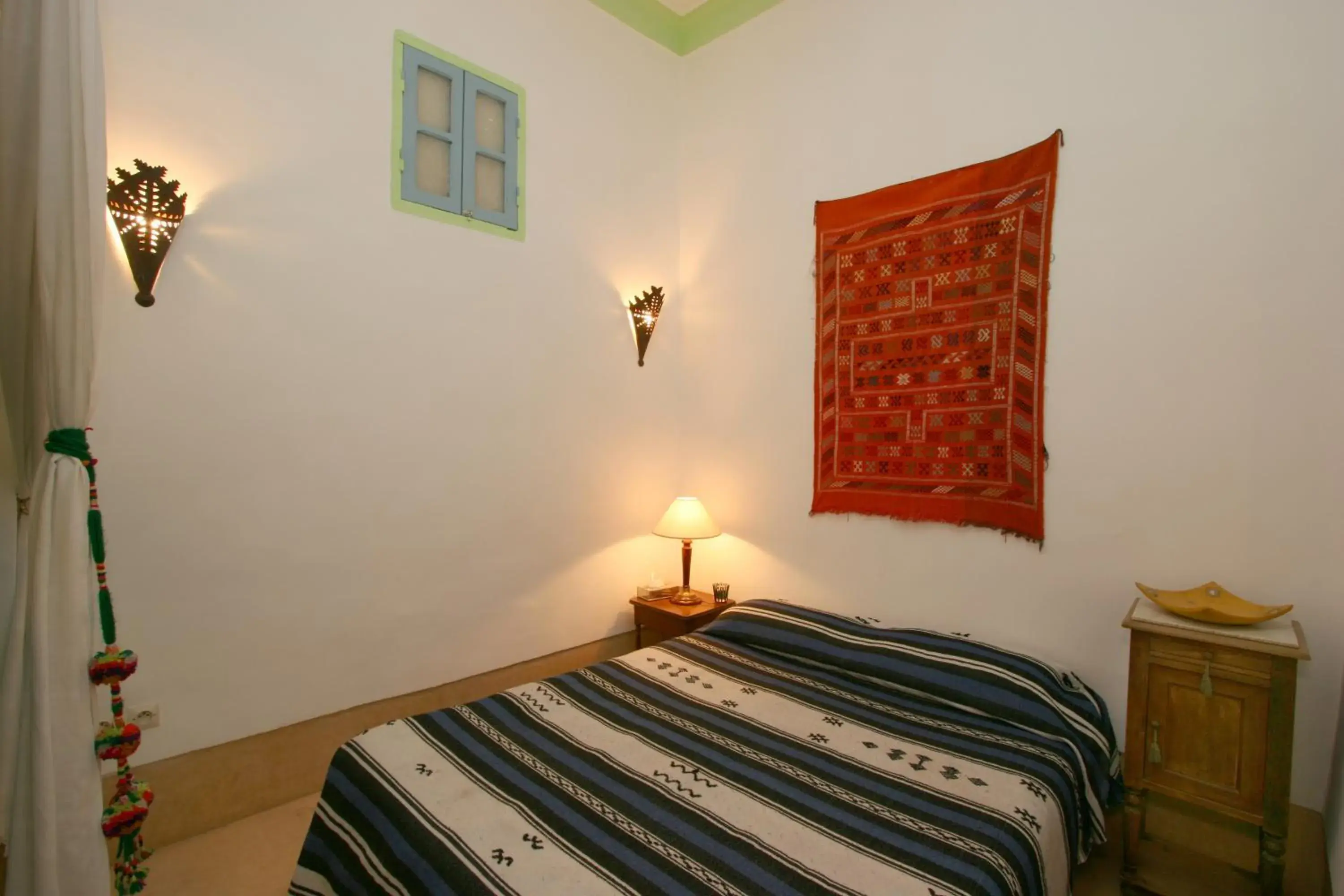 Photo of the whole room, Bed in Riad Karmela