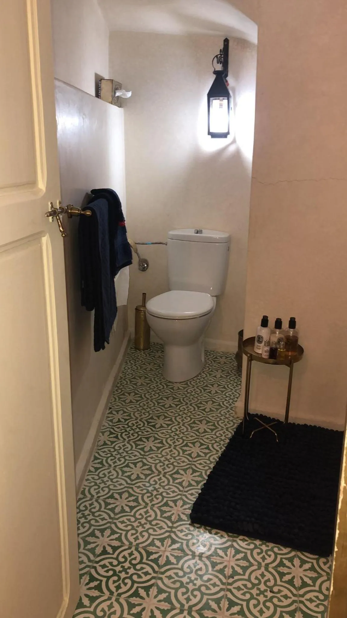 Toilet in Riad Karmela