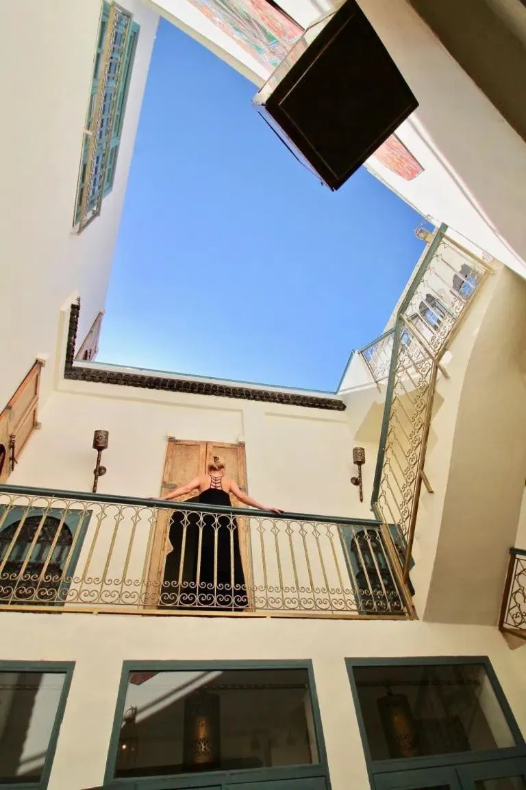 Property building in Riad Karmela