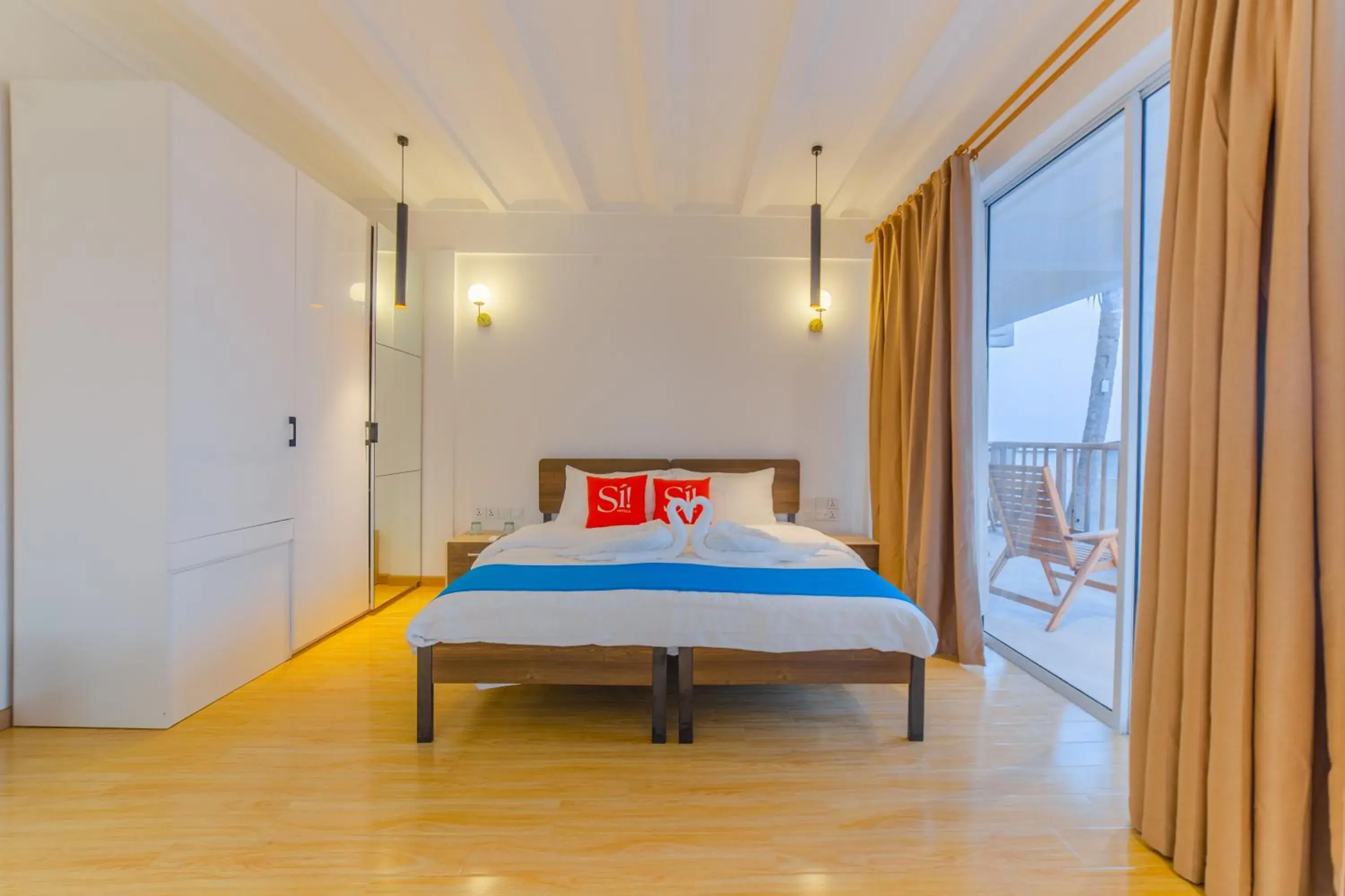 Bedroom, Bed in Si! Coral Inn Bedroom, Bed in Si! Coral Inn