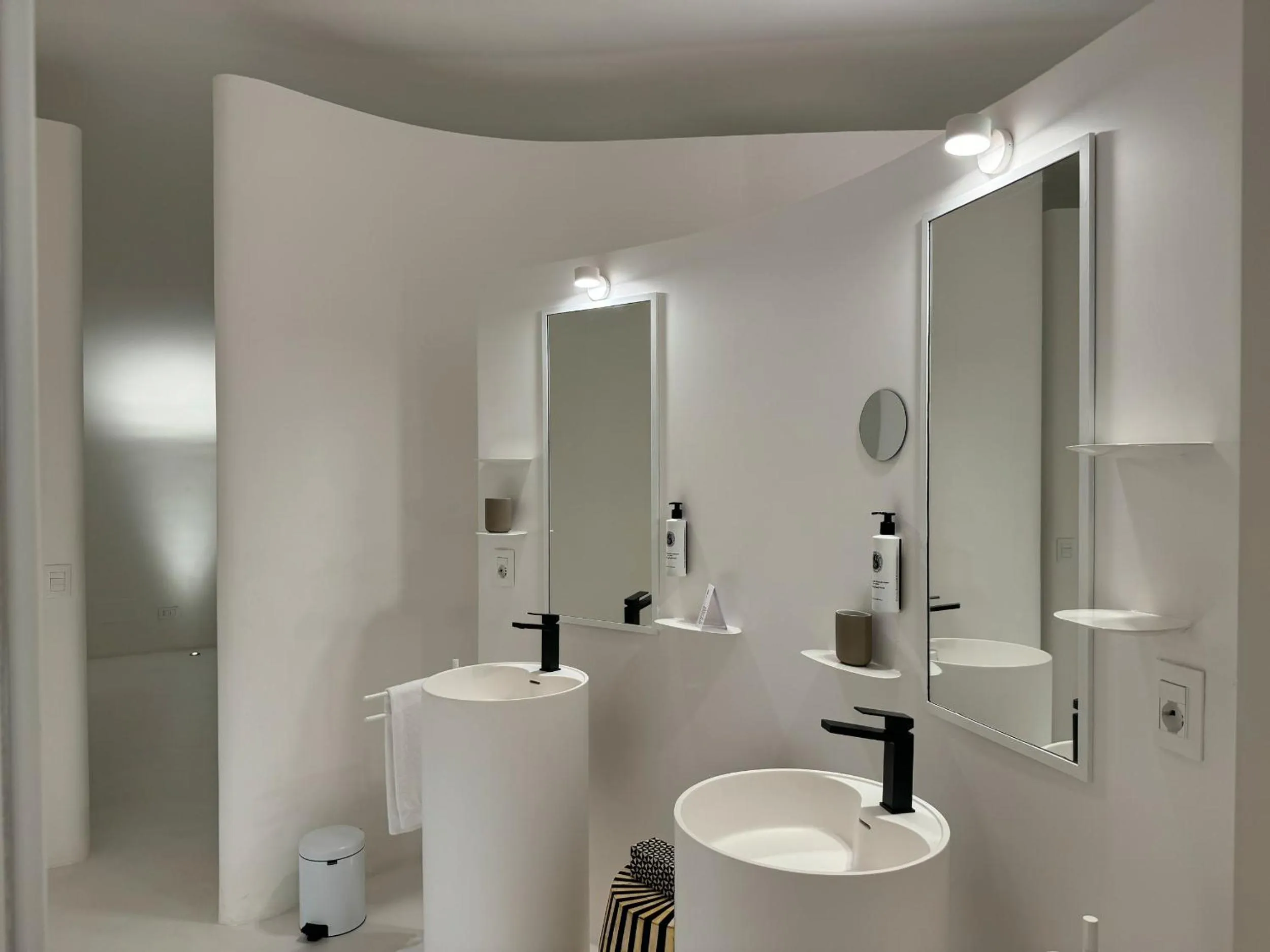 Bathroom in Hotel Palazzo Durazzo Suites