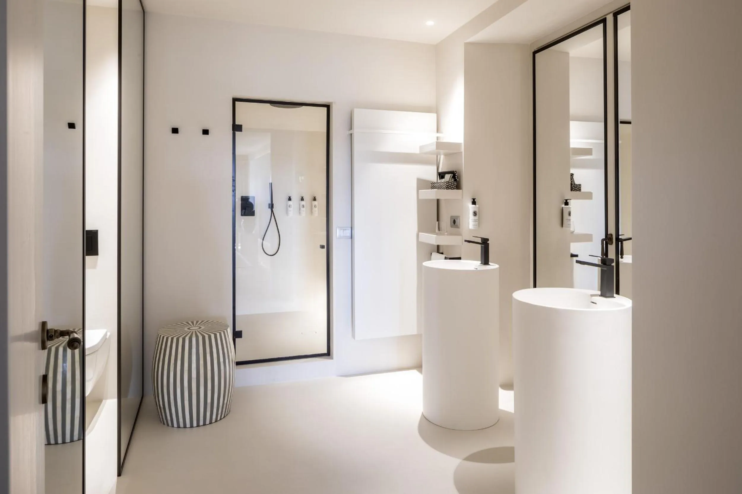 Steam room in Hotel Palazzo Durazzo Suites