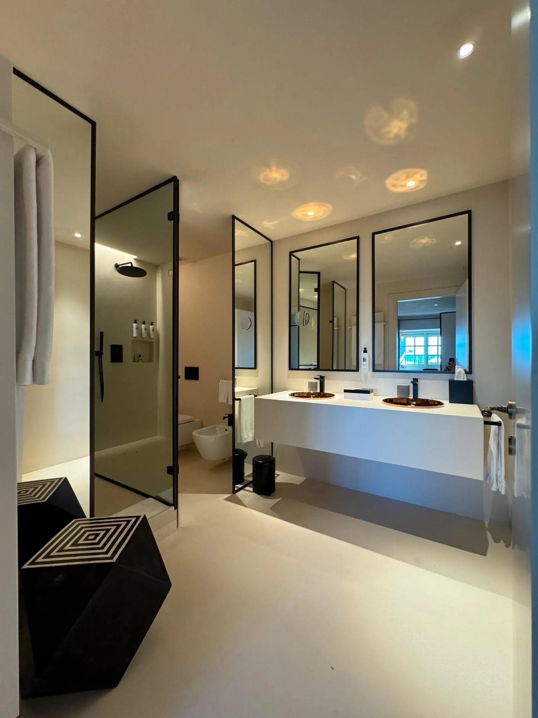 Bathroom in Hotel Palazzo Durazzo Suites