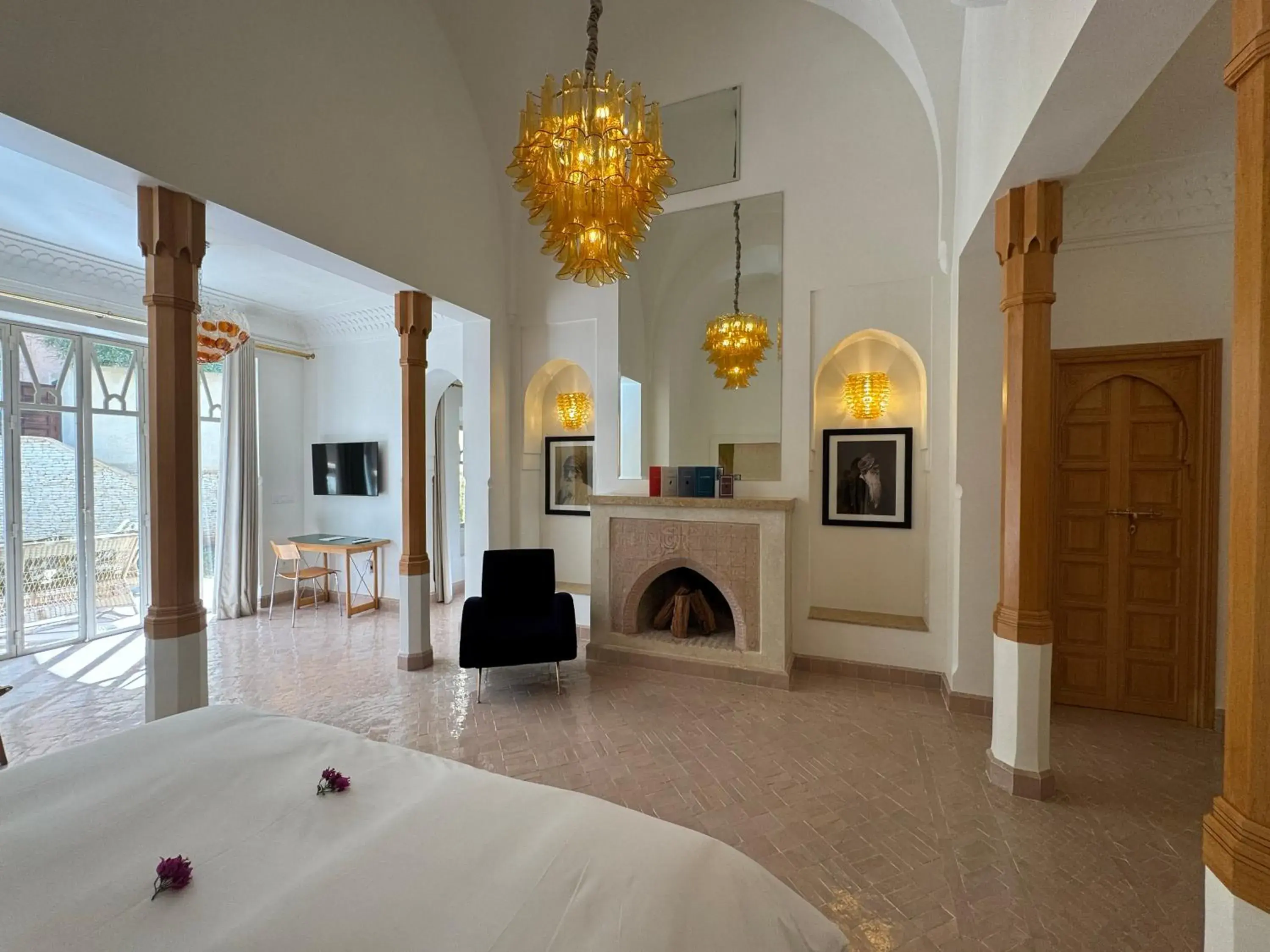 Bed in Les Deux Tours Bed in Les Deux Tours