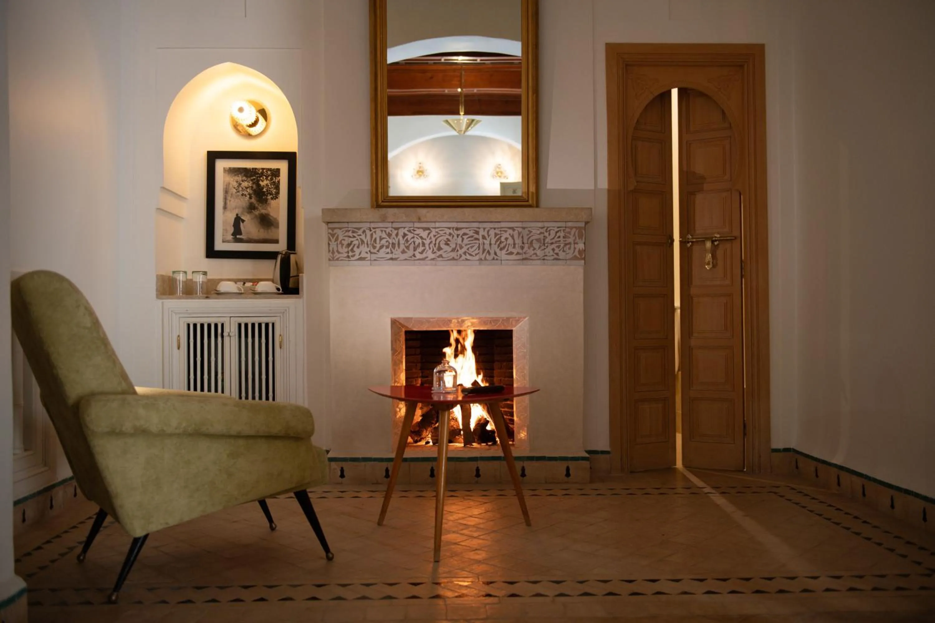 fireplace in Les Deux Tours