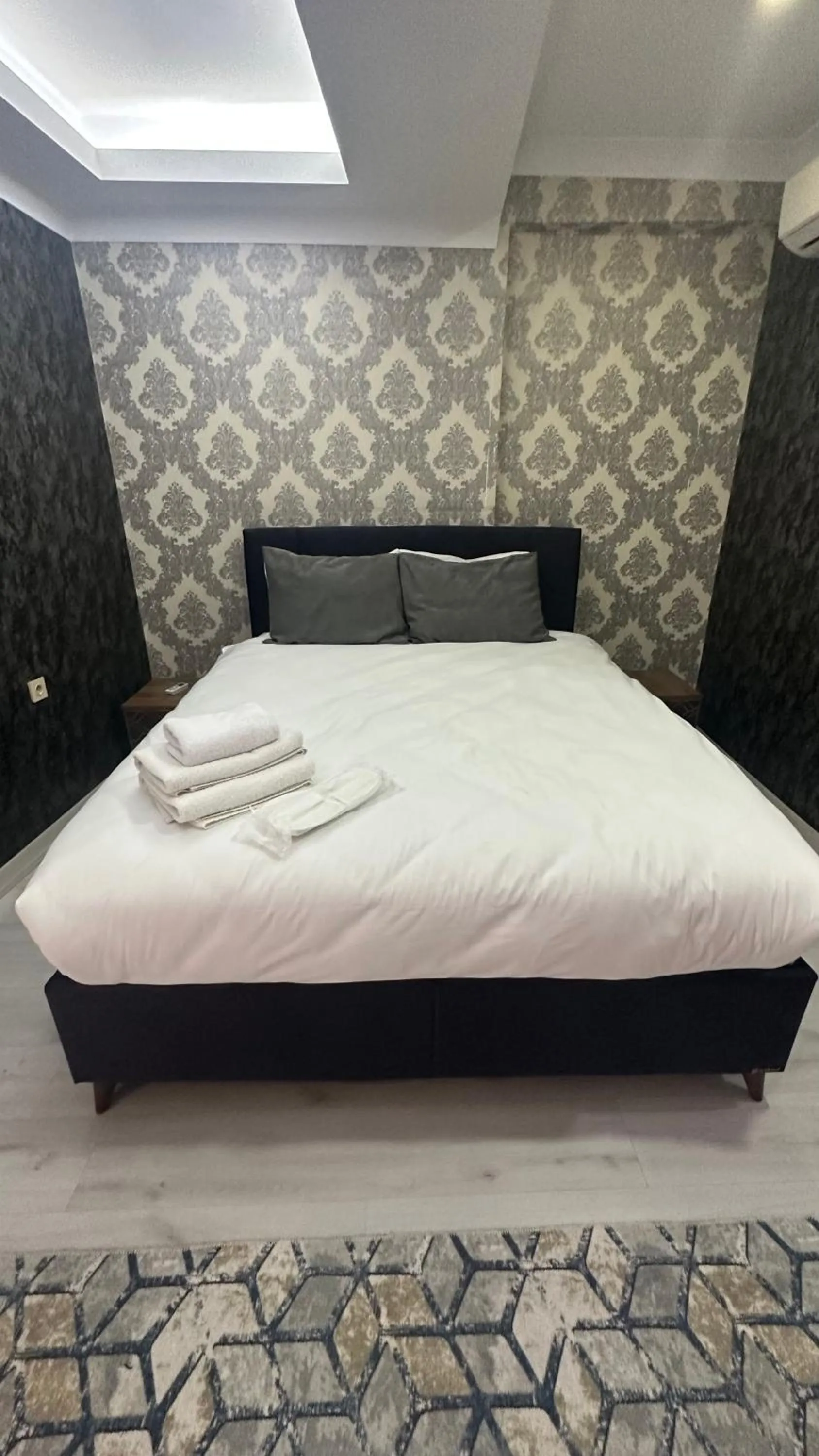 Bed in Taksim Royal Residence & Hotel