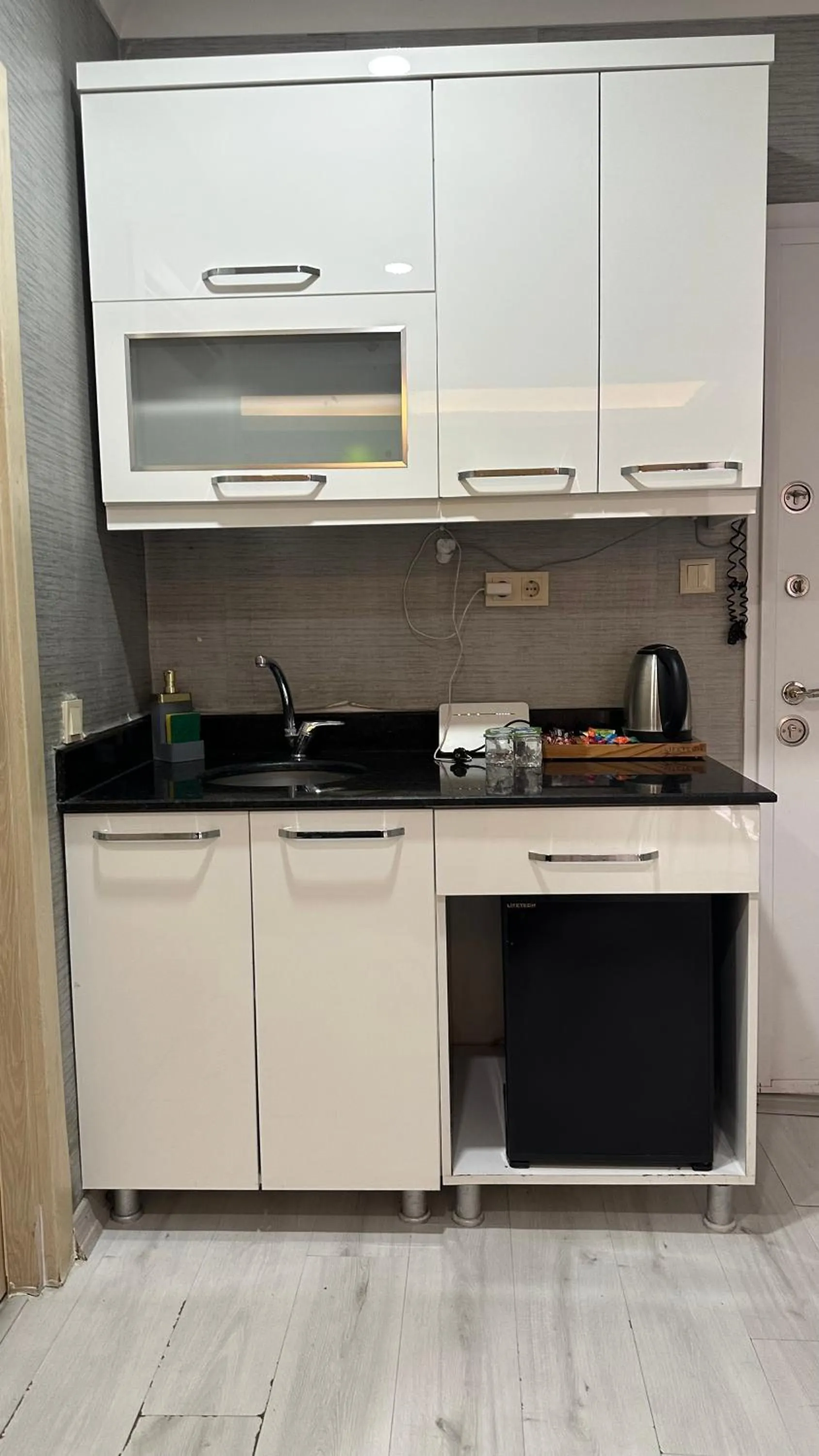 Coffee/tea facilities in Taksim Royal Residence & Hotel