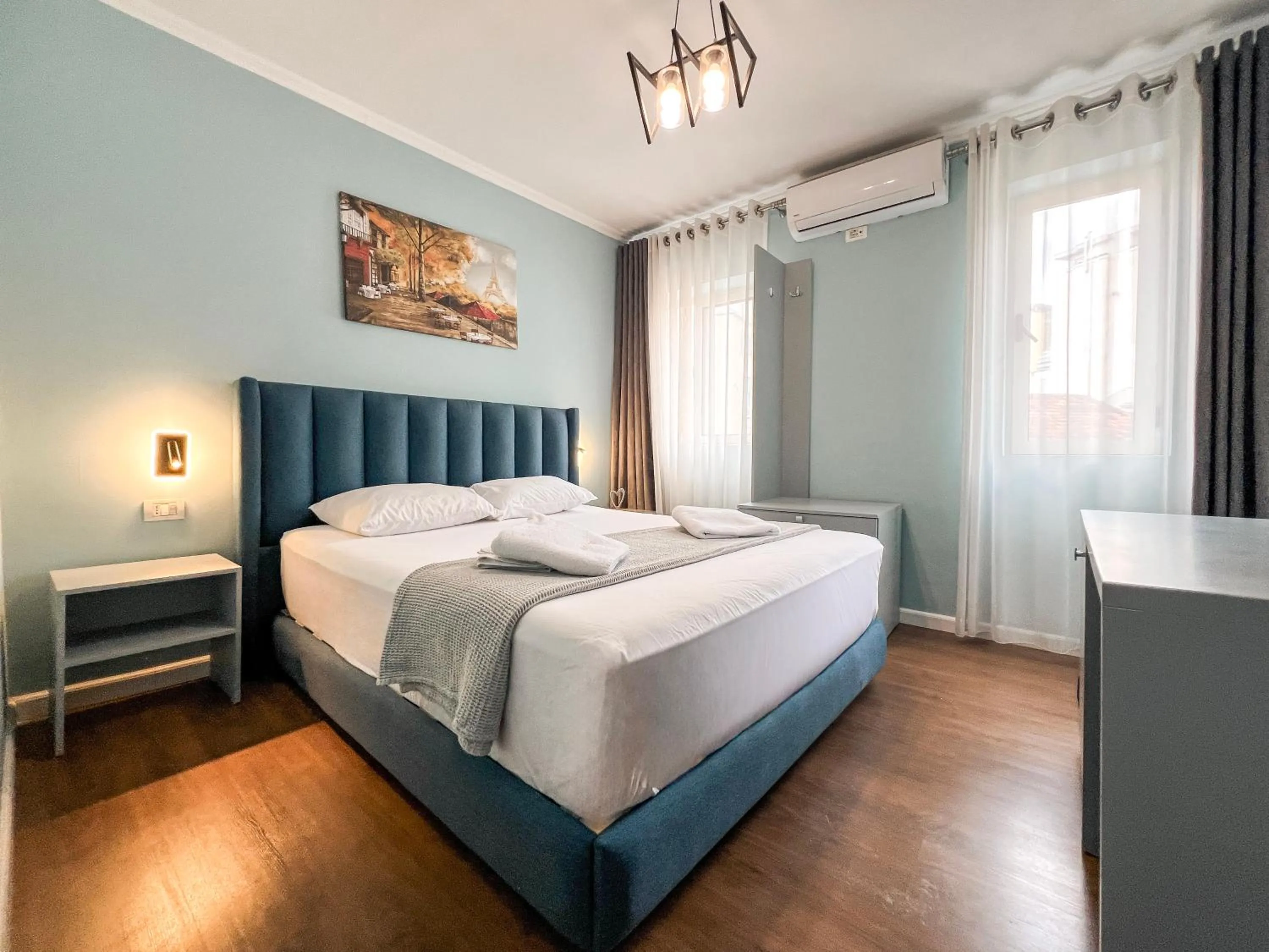 Bed in Hotel Tier Center