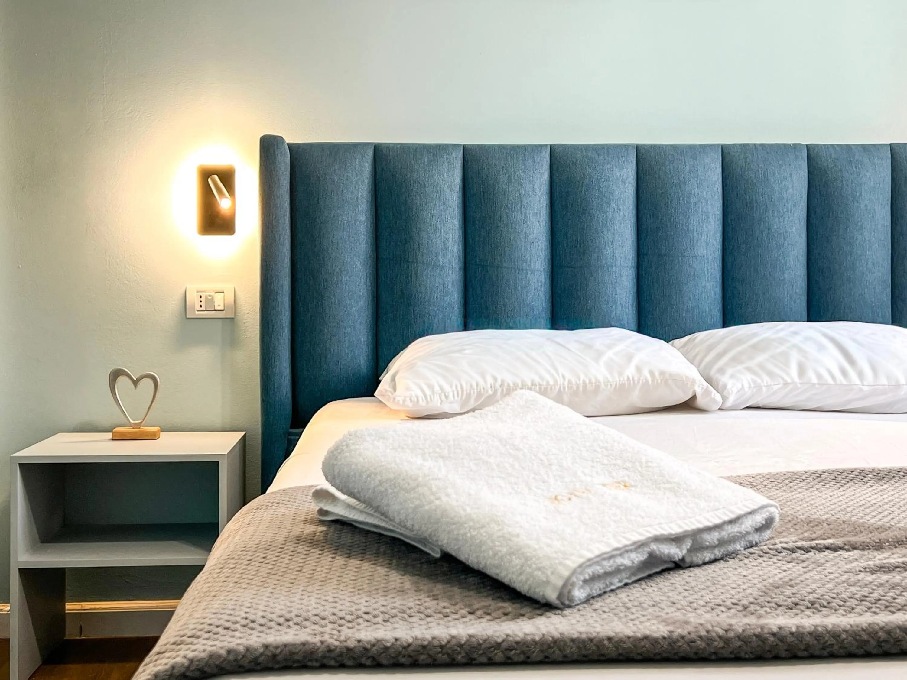 Bed in Hotel Tier Center