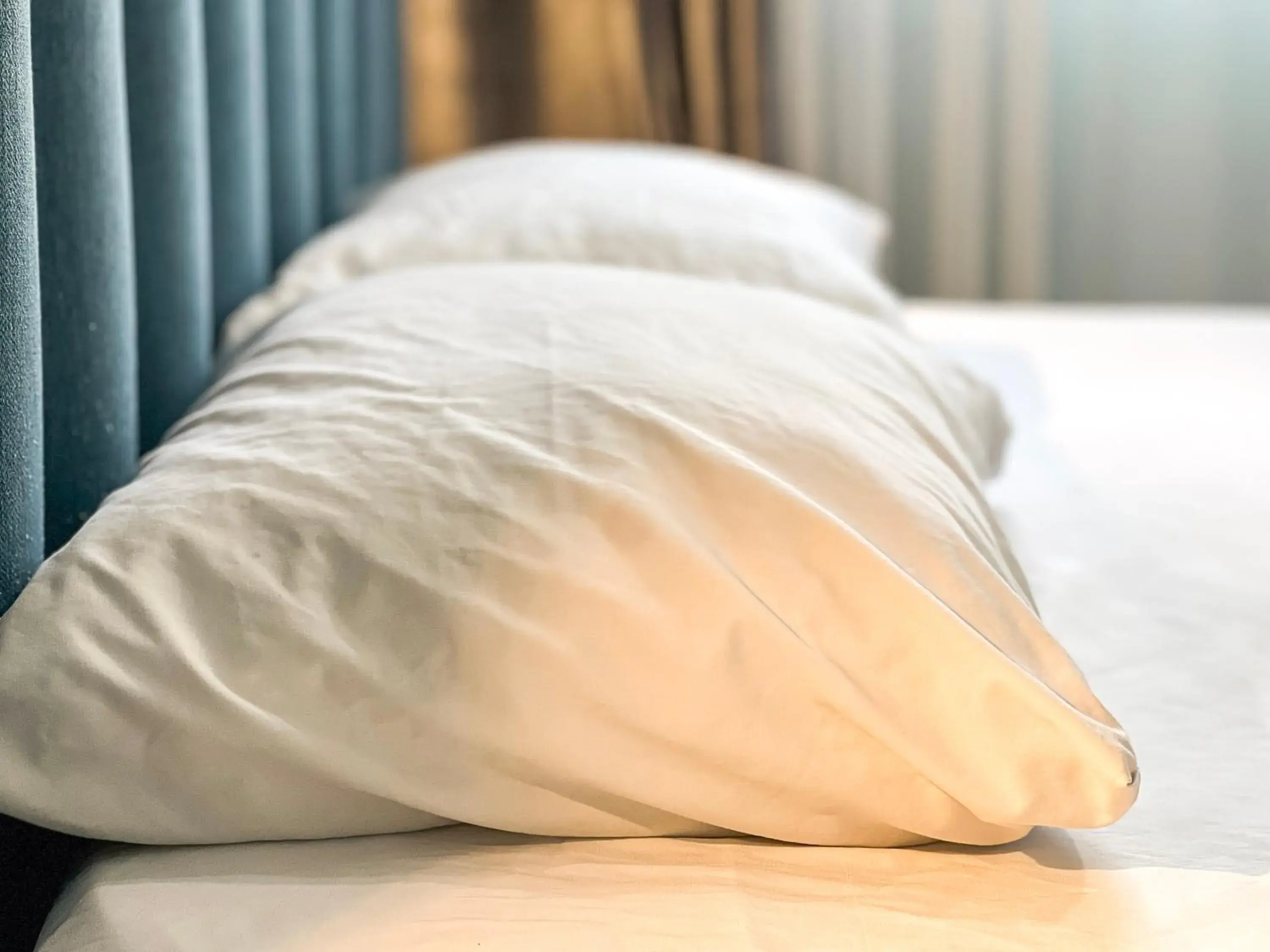 Bed in Hotel Tier Center Bed in Hotel Tier Center