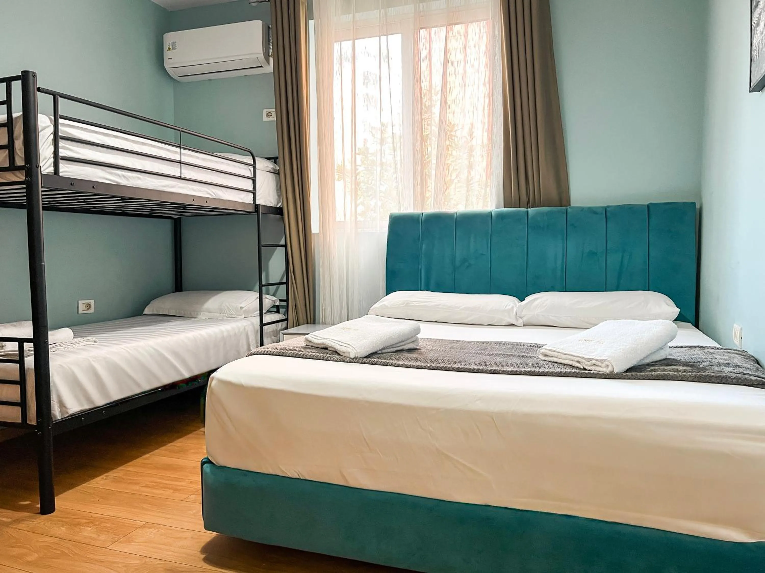 Bed in Hotel Tier Center