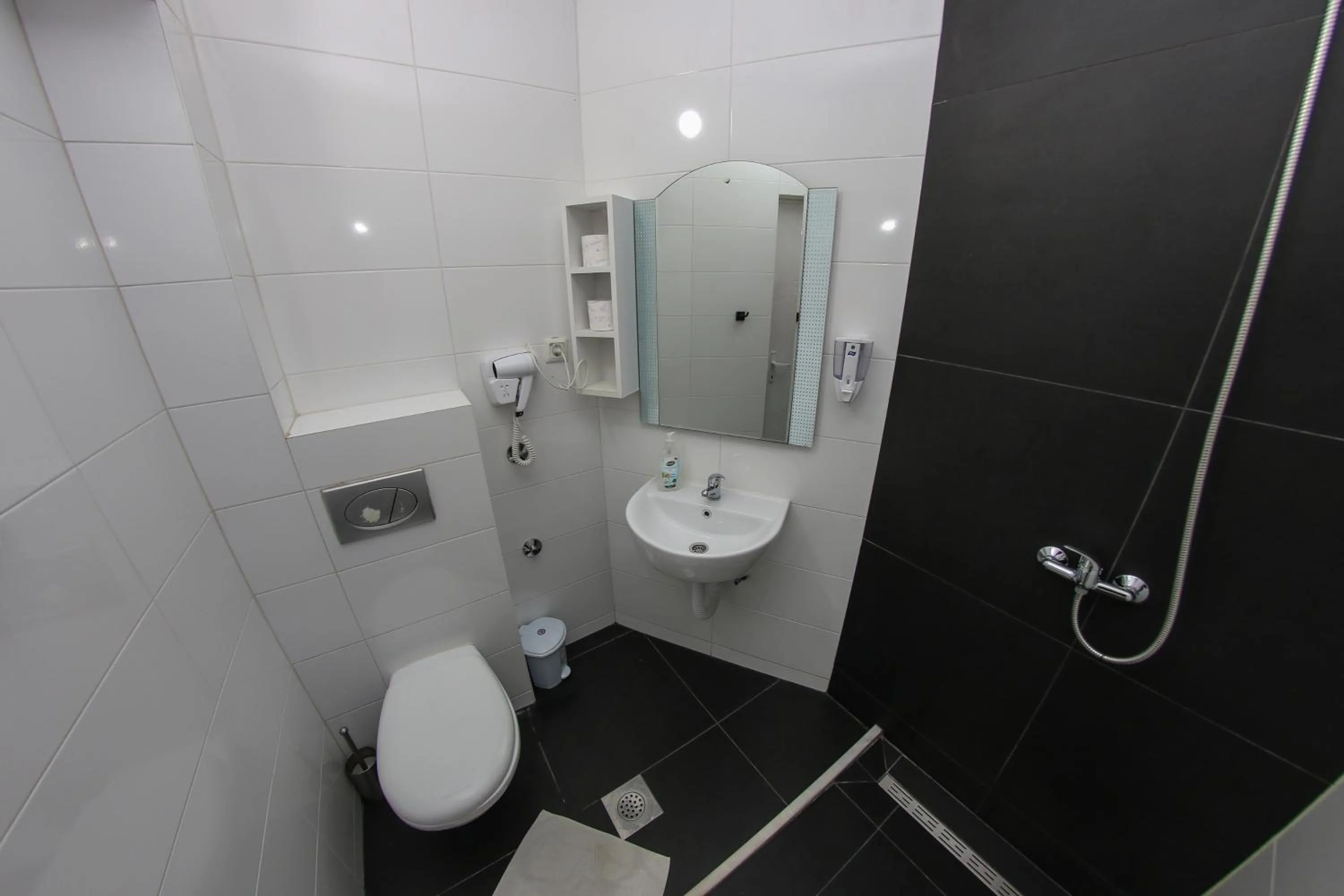 Shower in Hotel Hayat