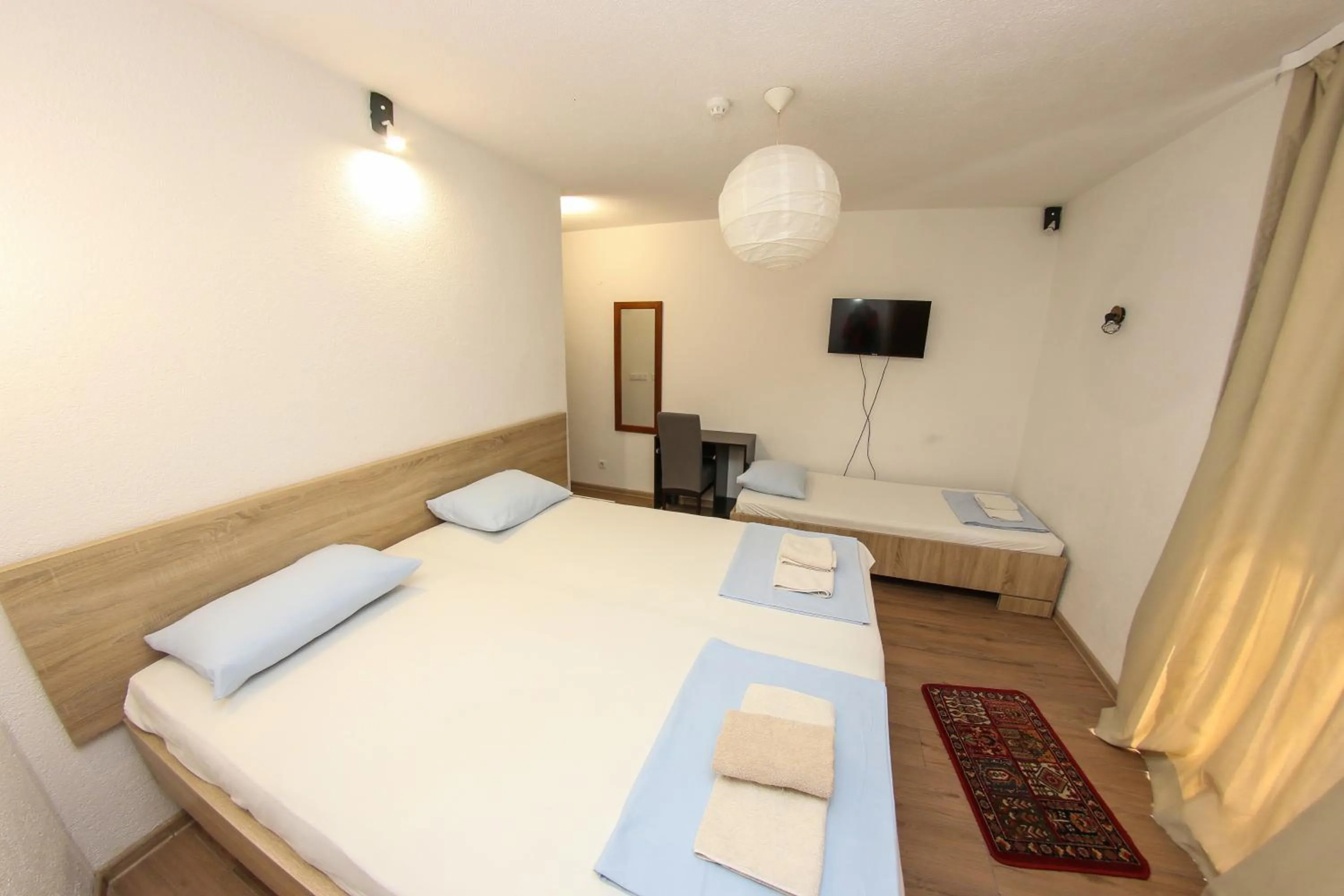 Photo of the whole room, Bed in Hotel Hayat