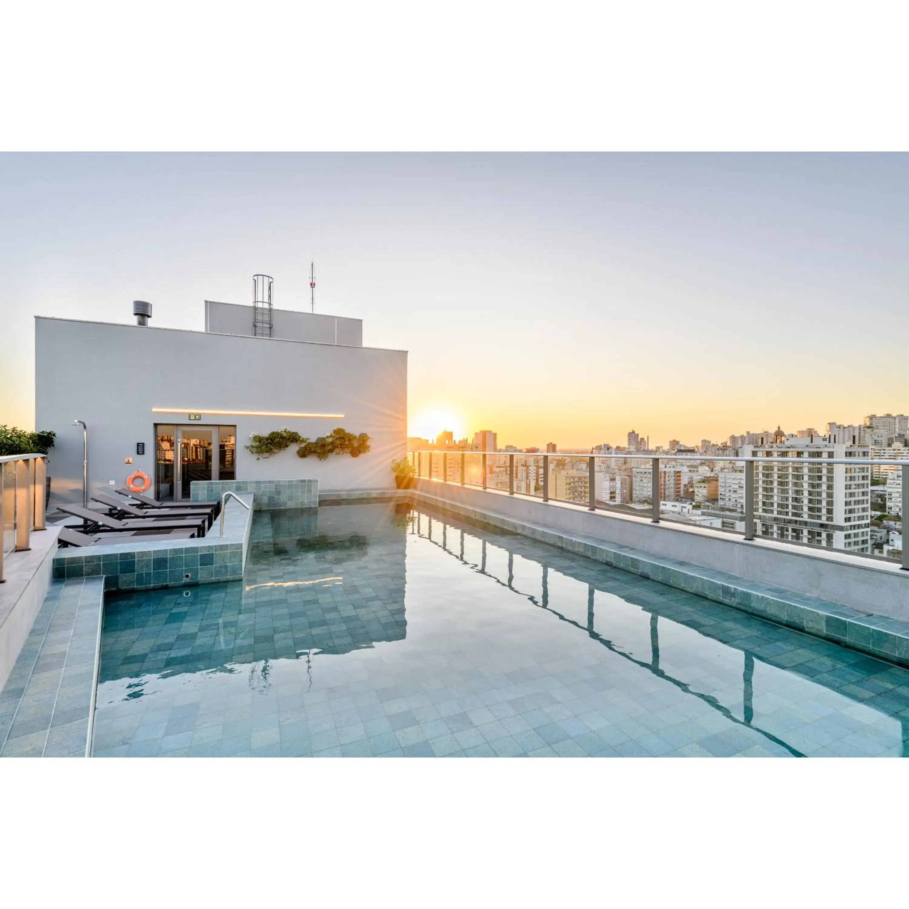 Charlie JP Redenção Cidade Baixa Charlie JP Redenção Cidade Baixa