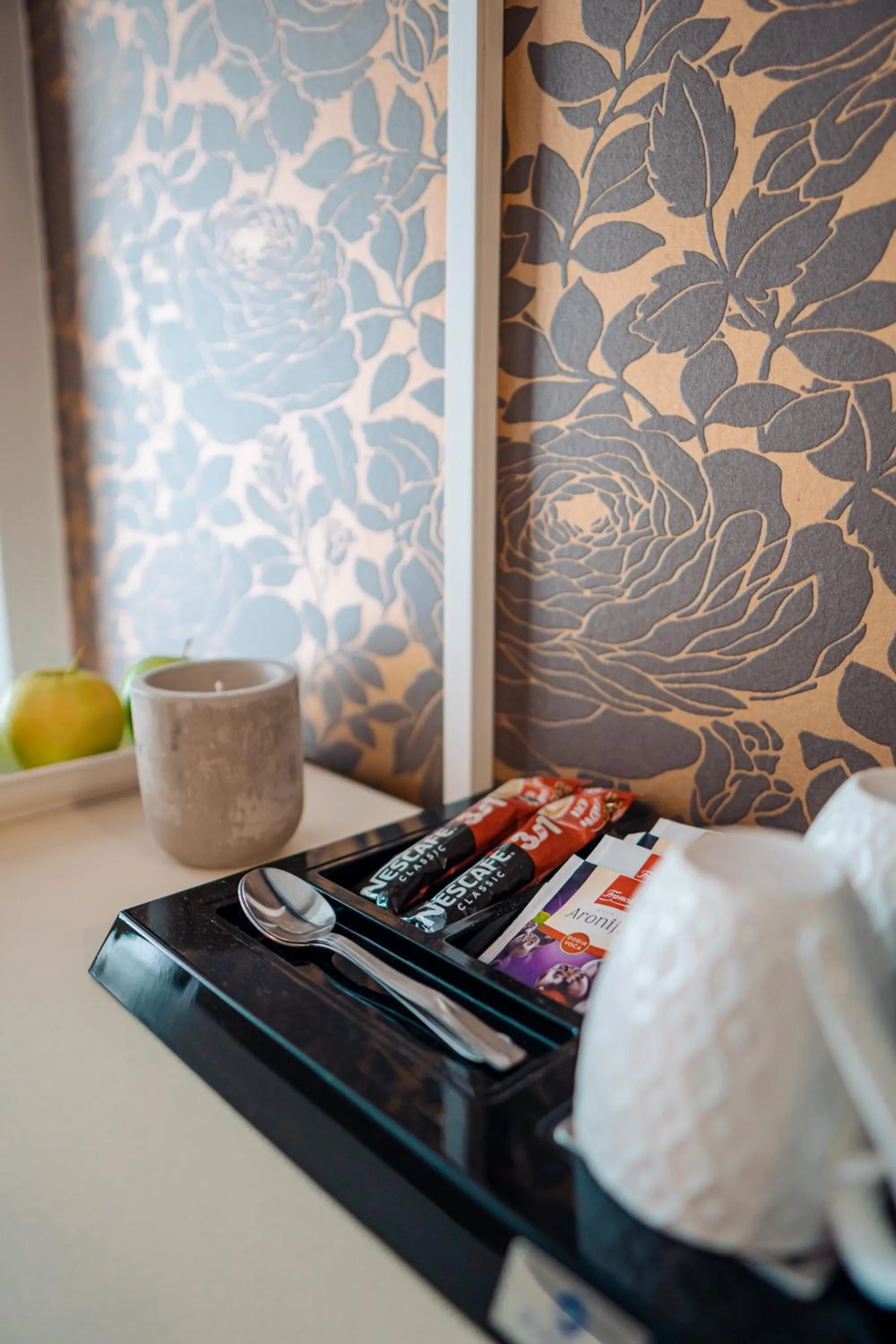 Food and drinks in Hotel Villa Harmony - Free Parking