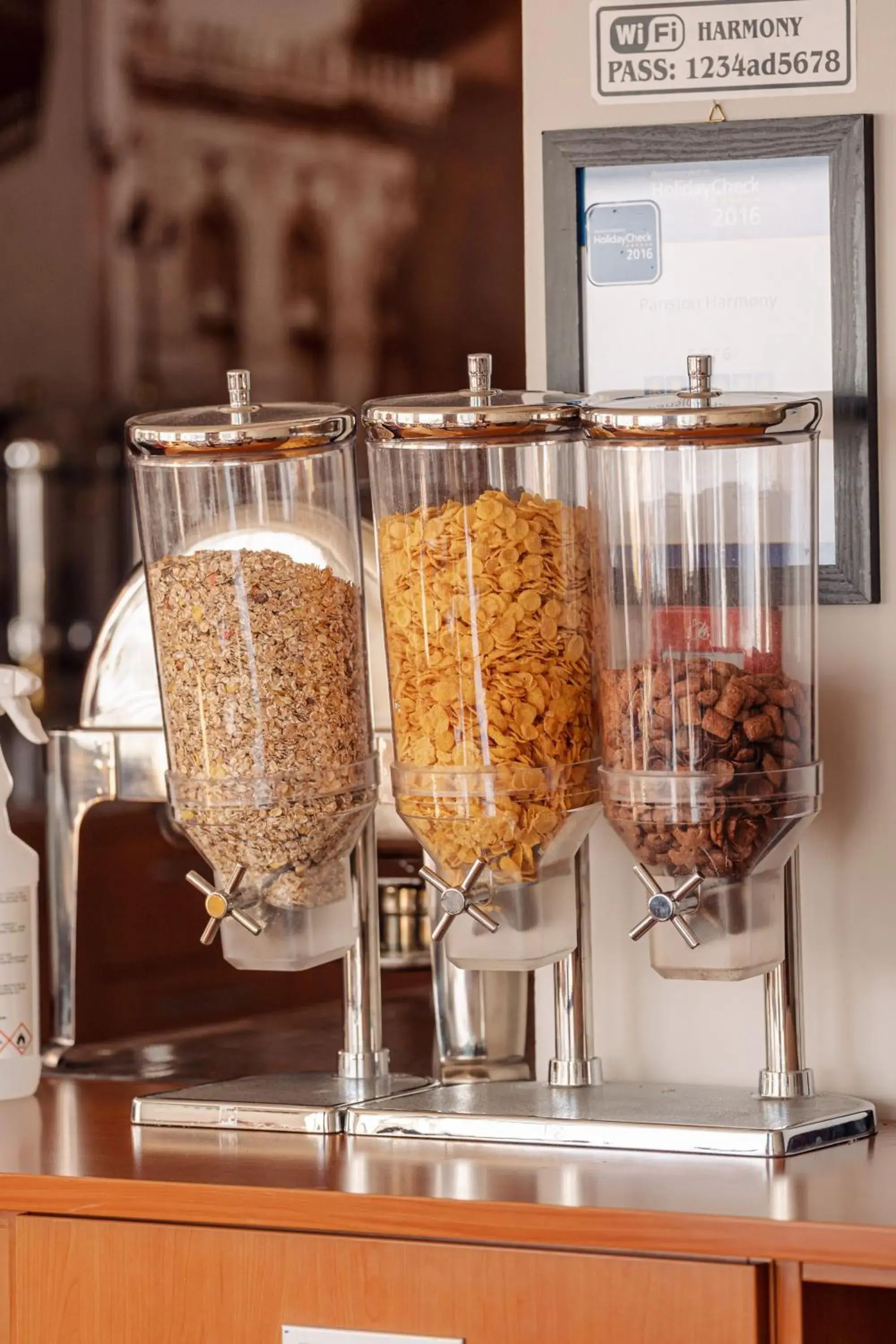 Food and drinks in Hotel Villa Harmony - Free Parking Food and drinks in Hotel Villa Harmony - Free Parking