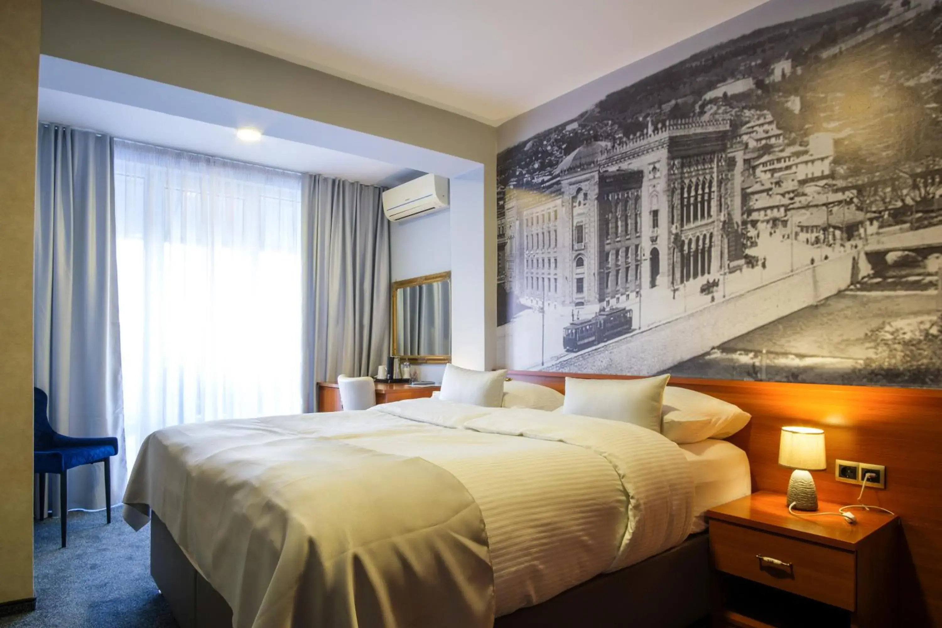 Superior Double Room with Balcony in Hotel Villa Harmony - Free Parking Superior Double Room with Balcony in Hotel Villa Harmony - Free Parking