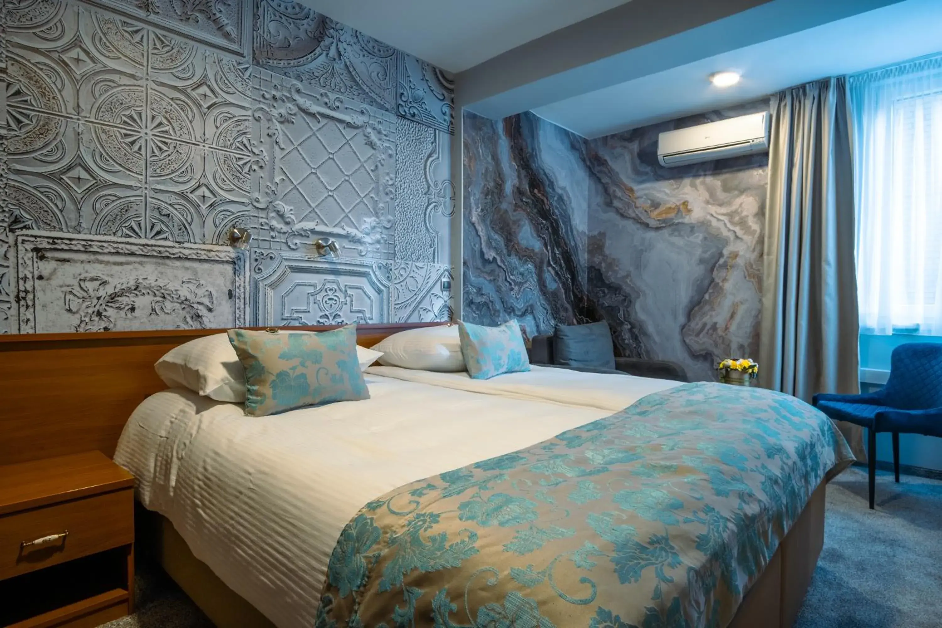 Bedroom, Bed in Hotel Villa Harmony - Panoramic View & Free Parking Bedroom, Bed in Hotel Villa Harmony - Panoramic View & Free Parking