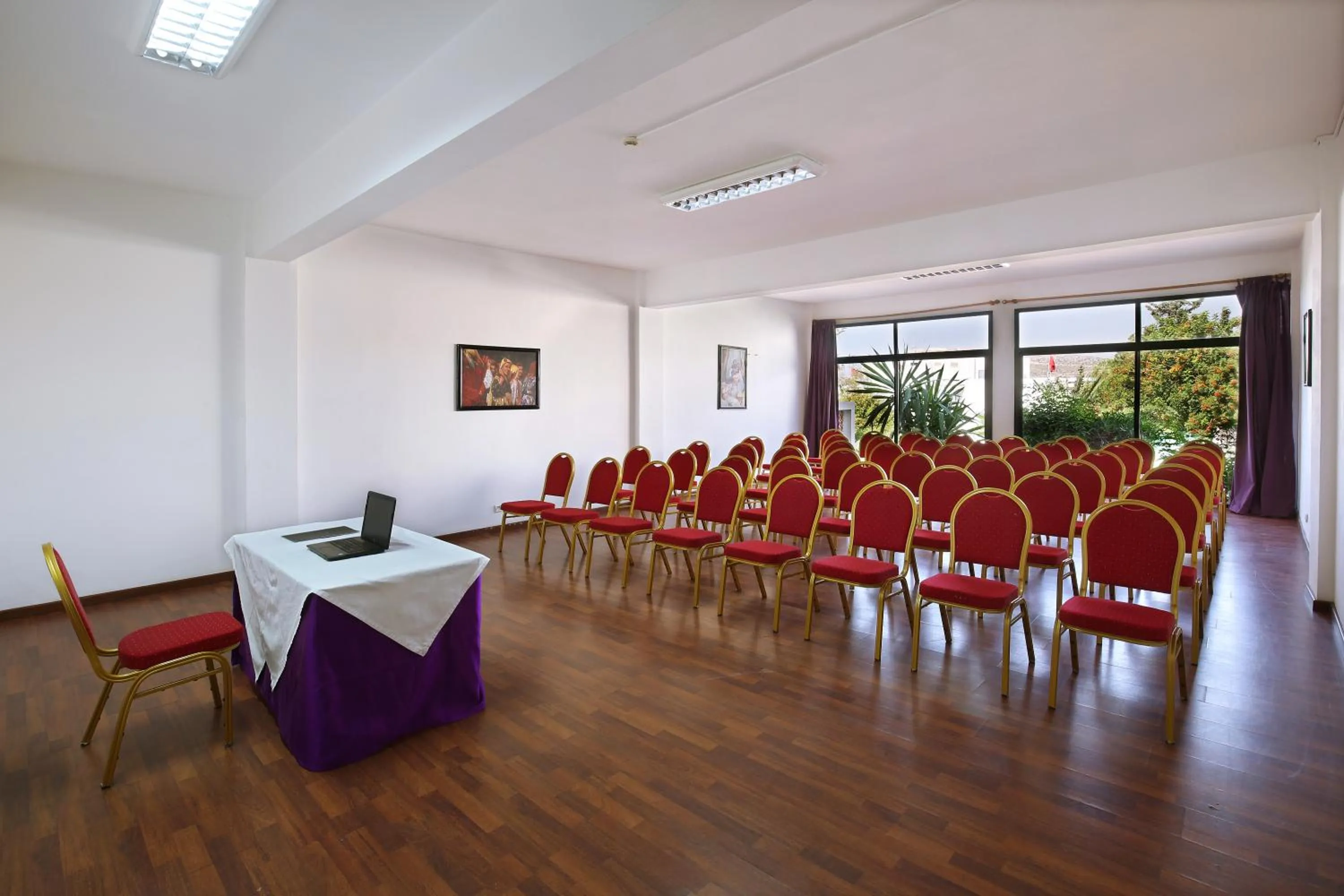 Meeting/conference room in Anezi Tower Hotel