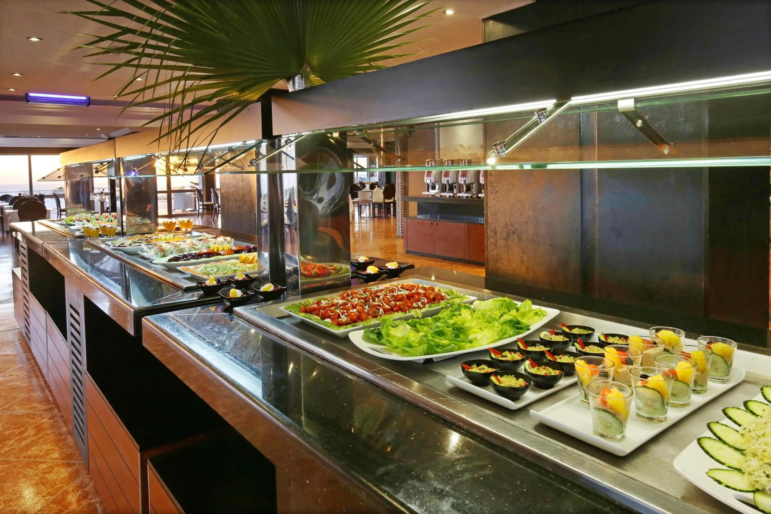 Restaurant/places to eat in Anezi Tower Hotel