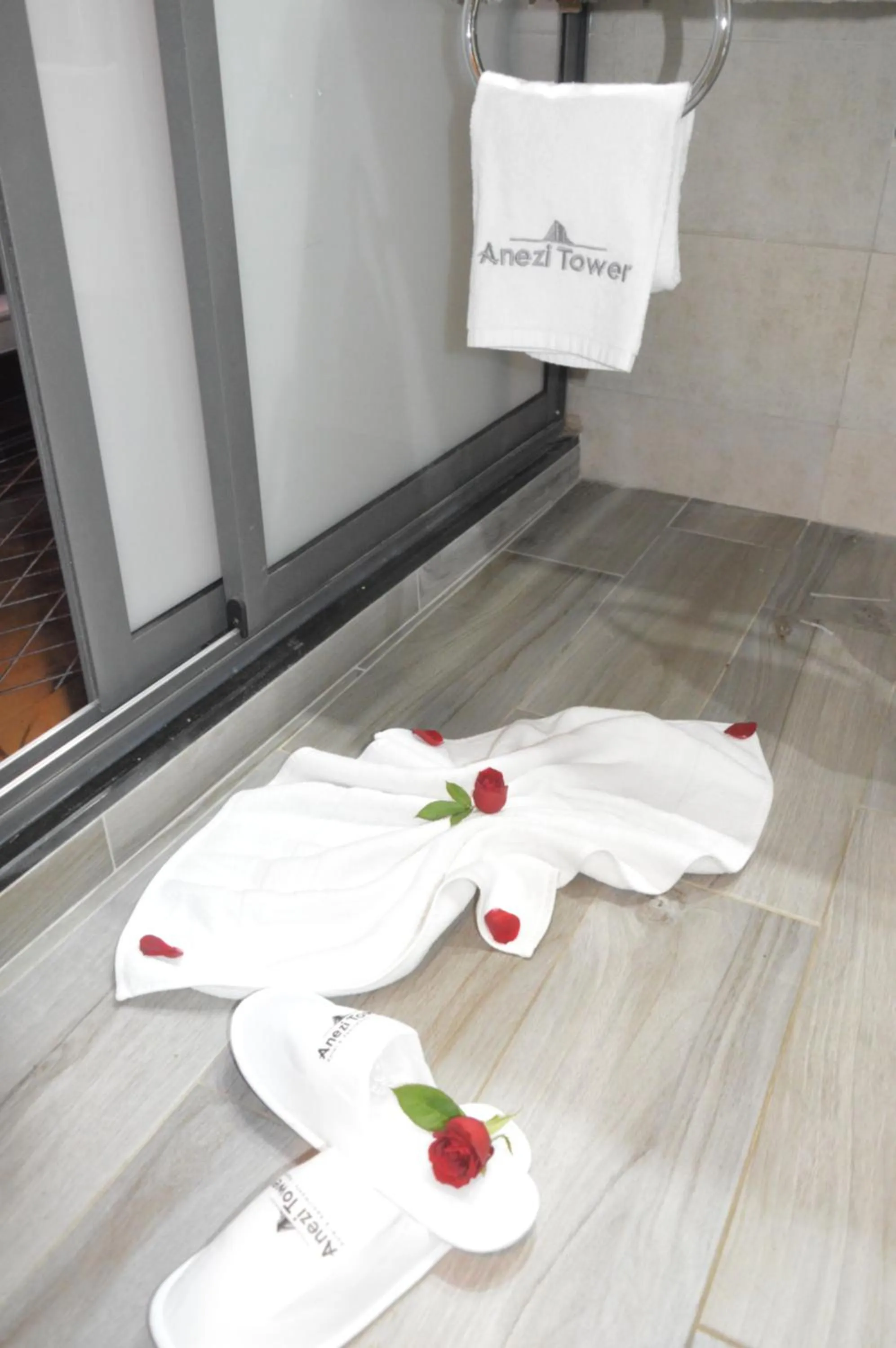 Bathroom in Anezi Tower Hotel