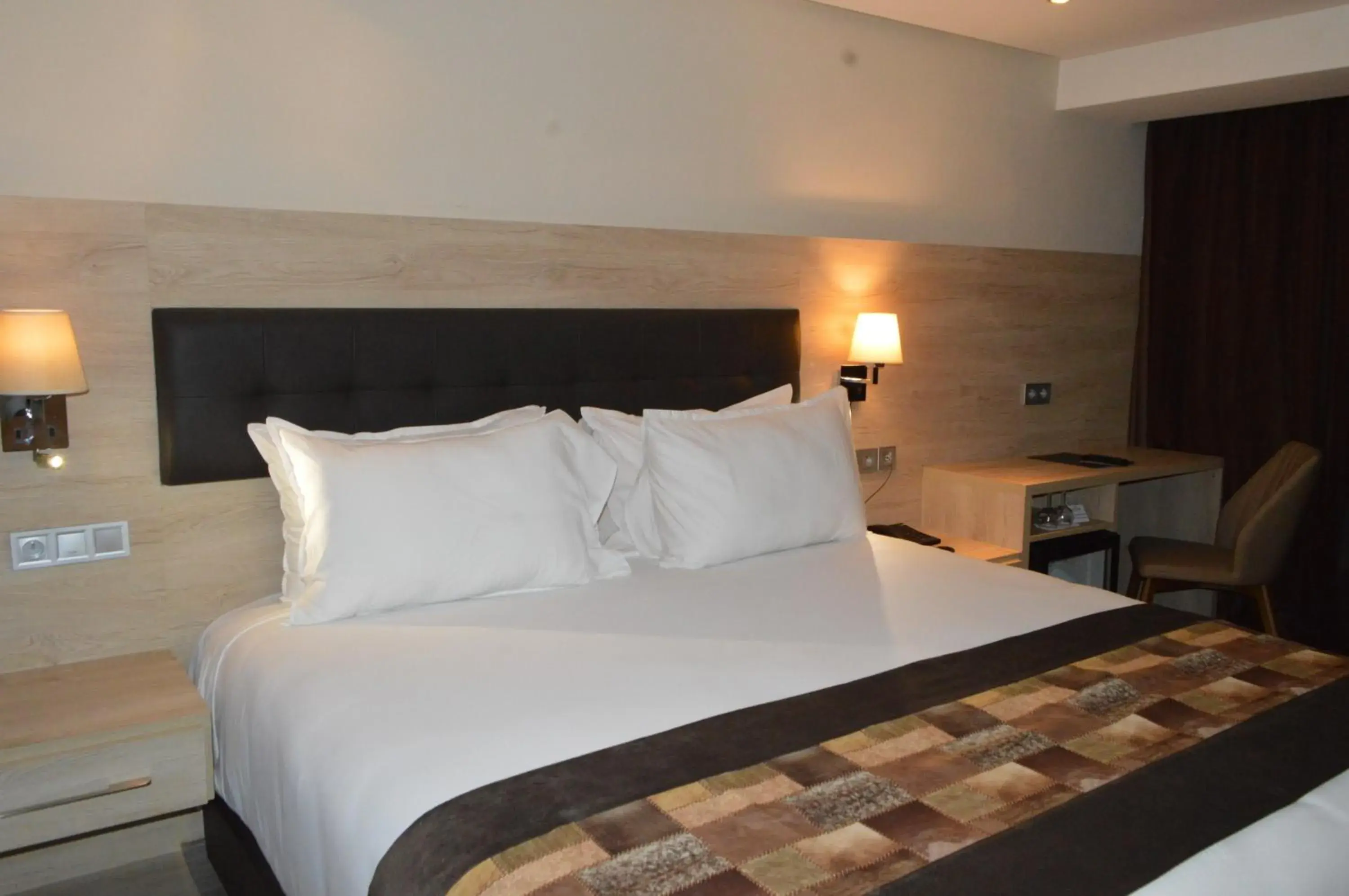 Premium Room with Side Sea View in Anezi Tower Hotel Premium Room with Side Sea View in Anezi Tower Hotel