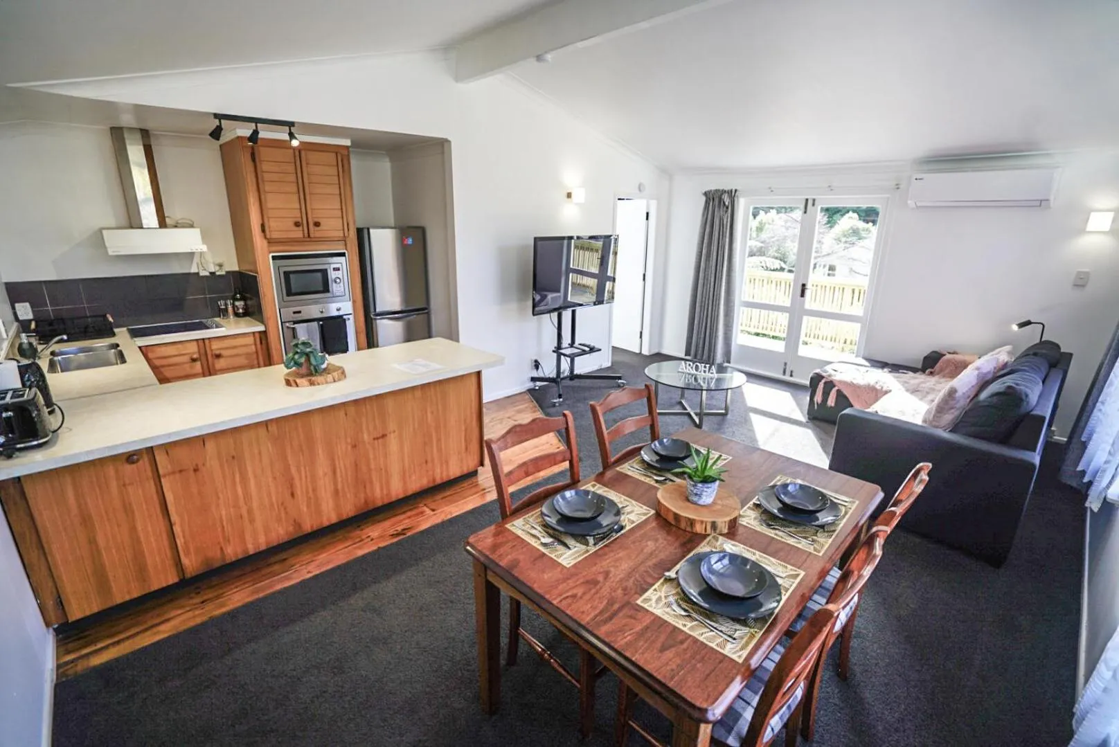 One-Bedroom Apartment in The Hidden Gem - tranquility close to town