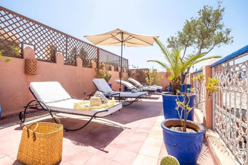 Property building in Riad Sheba