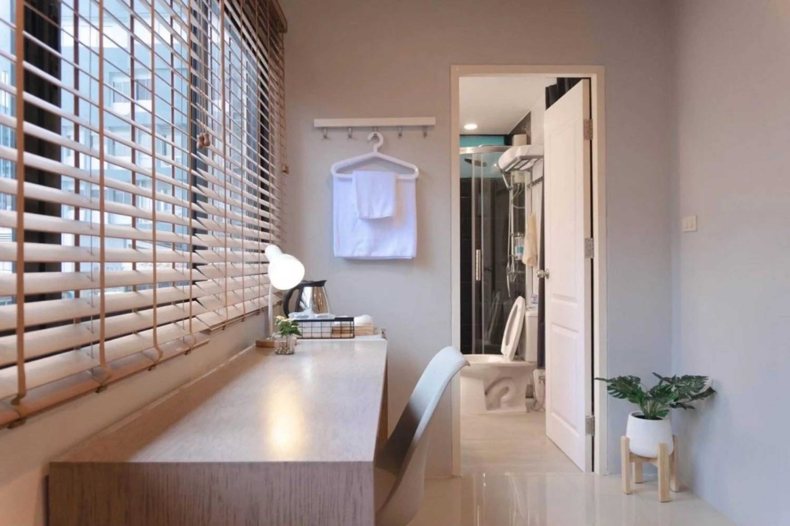 Bathroom, Bed in BnB98 Silom Hotel