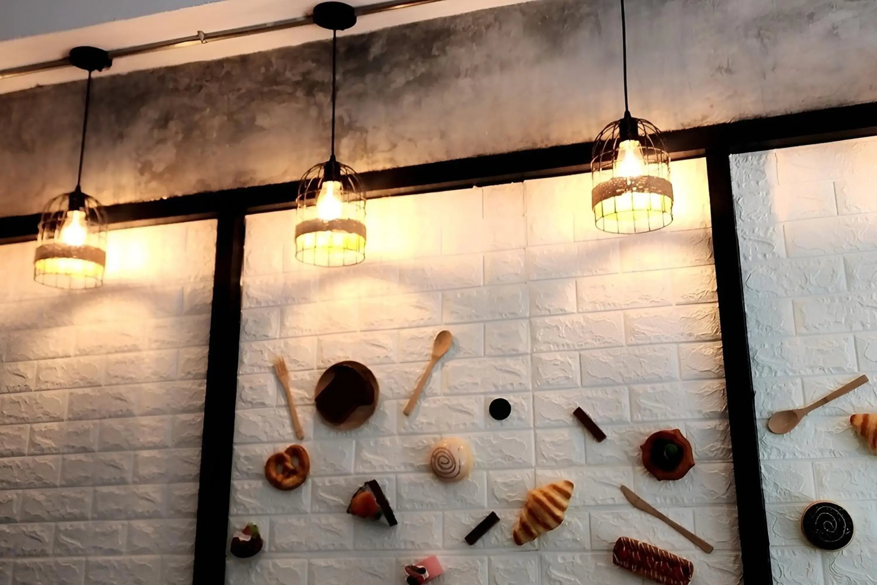 Property building in BnB98 Silom Hotel Property building in BnB98 Silom Hotel