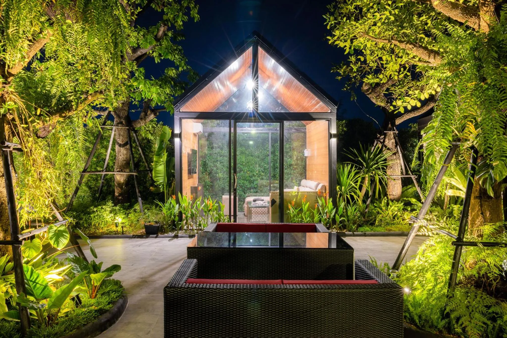 Karaoke in The View Chiang Dao