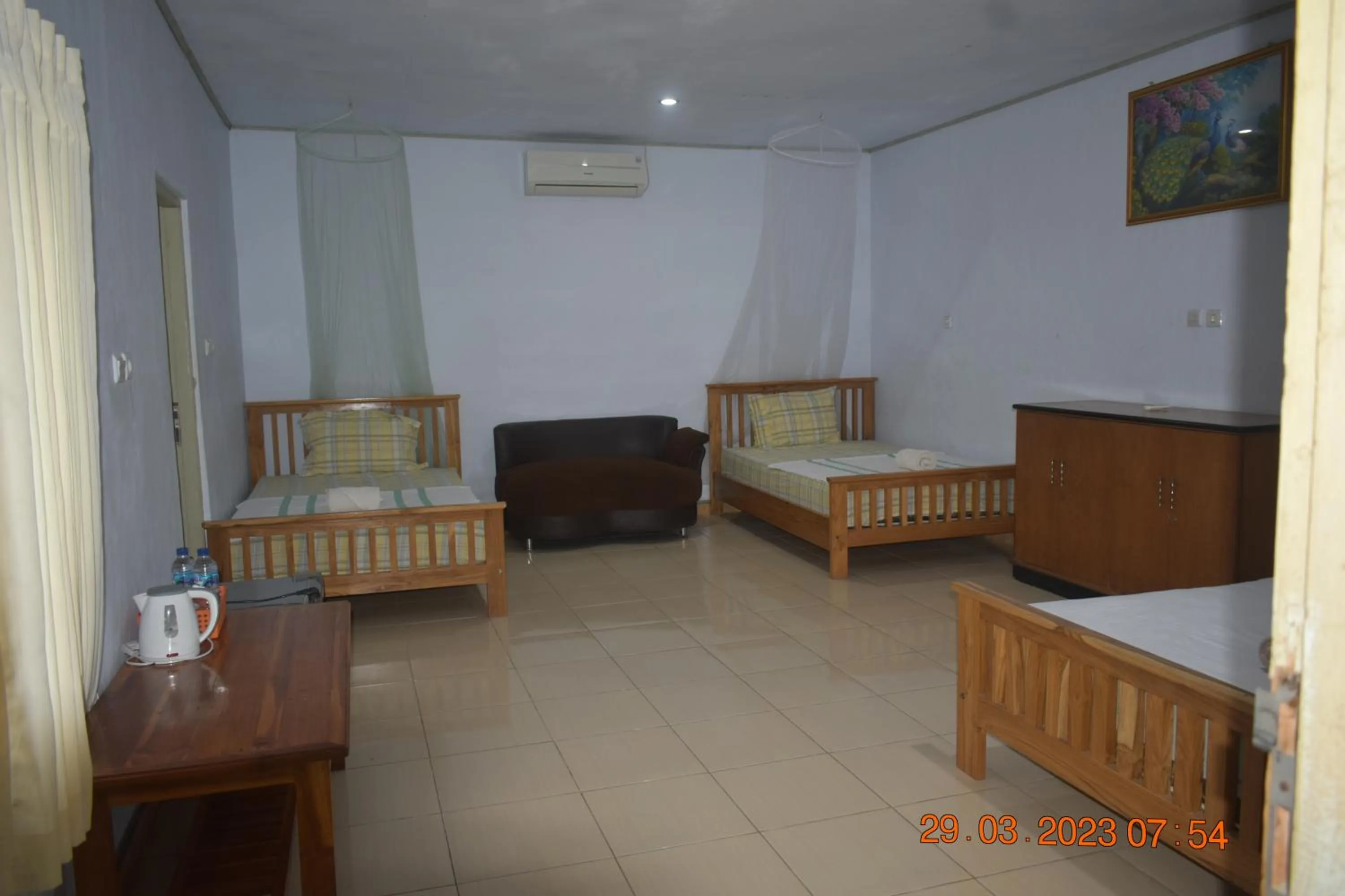 Bed in Del Mar Home Stay