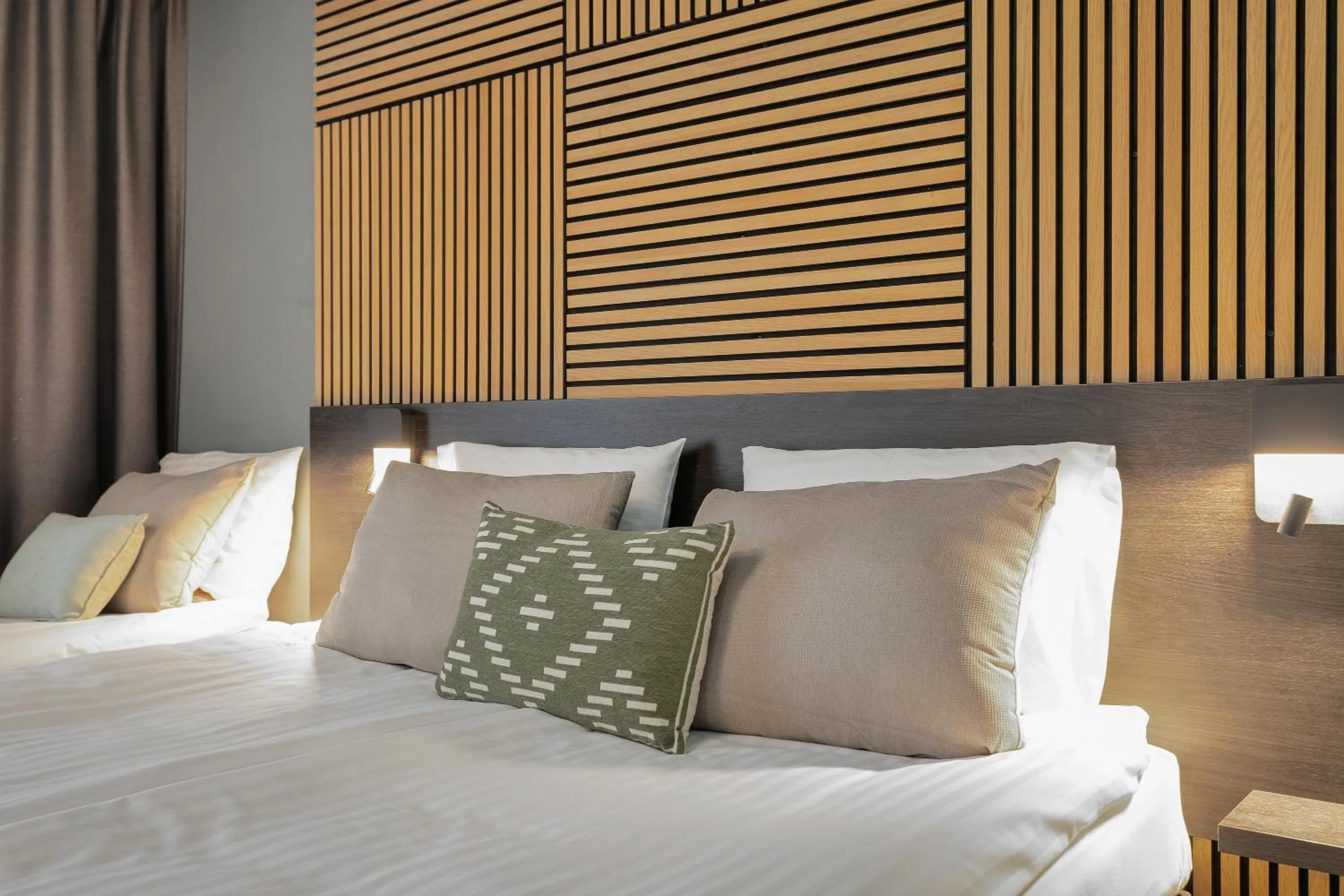 Bed in Konvin Hotel by Reykjavik Keflavik Airport