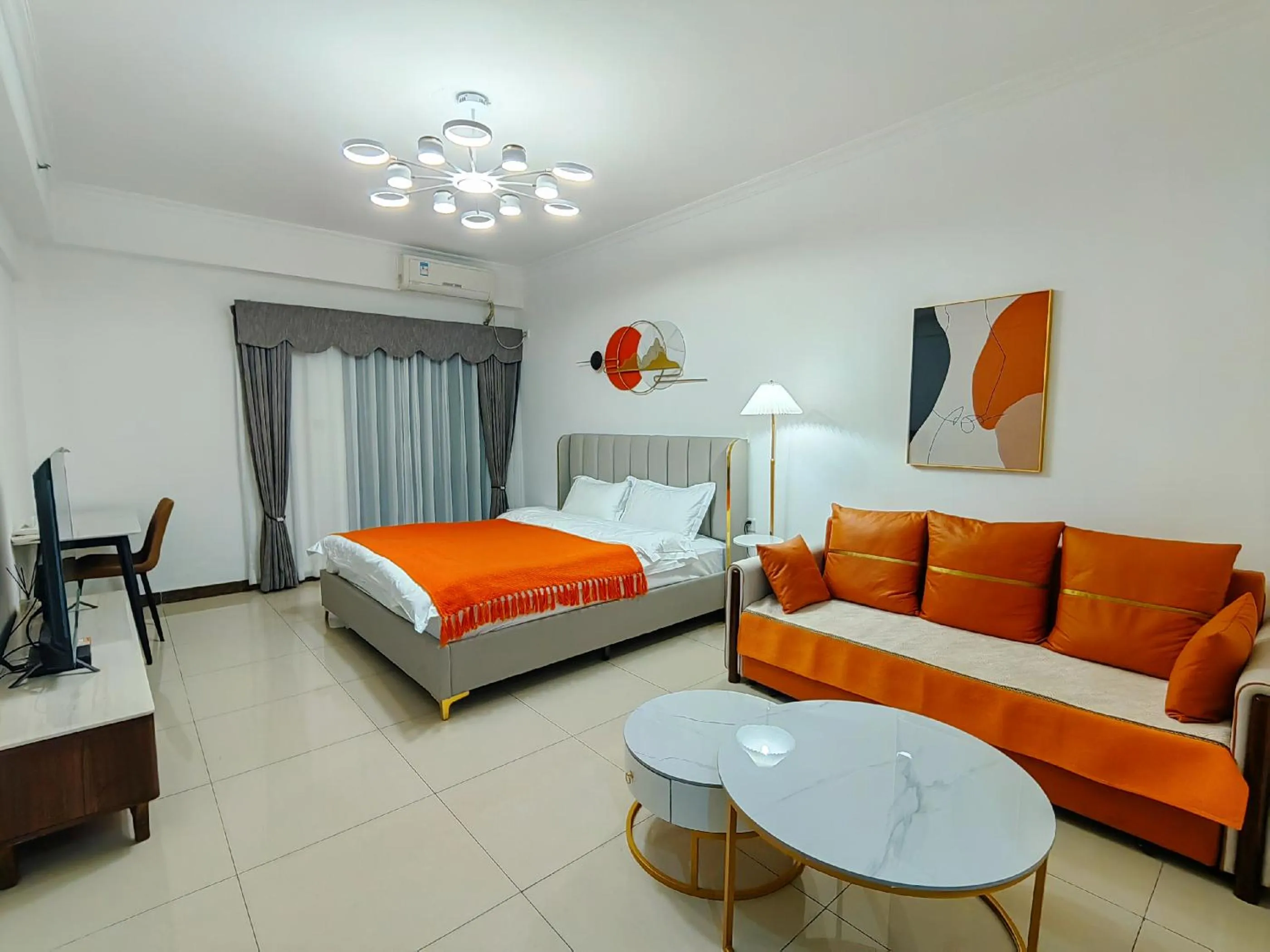 Guangzhou Lijing Aparthotel Pazhou Exhibition Center - Next to Exit D of Wanshengwei MTR Station