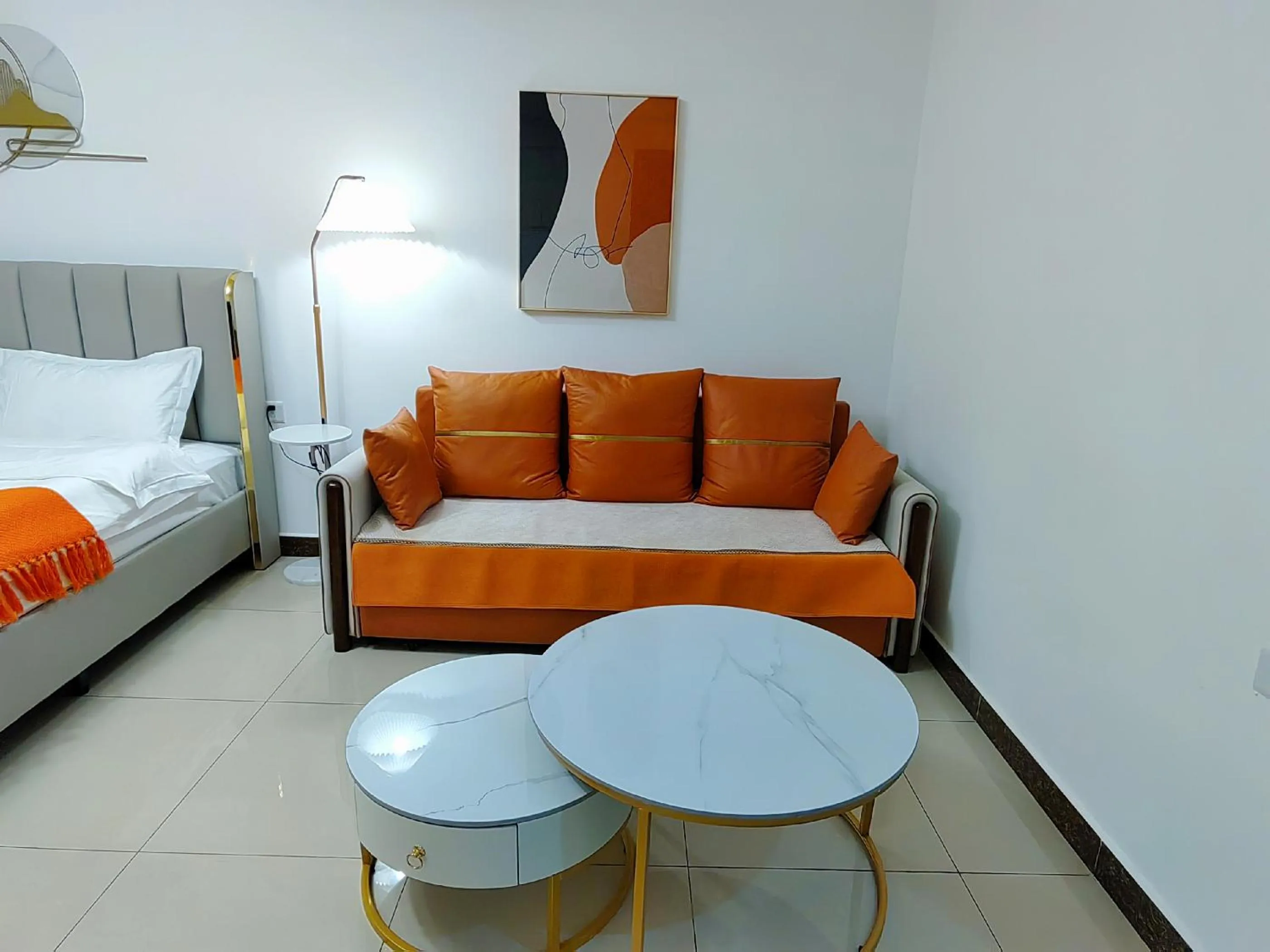 Guangzhou Lijing Aparthotel Pazhou Exhibition Center - Next to Exit D of Wanshengwei MTR Station