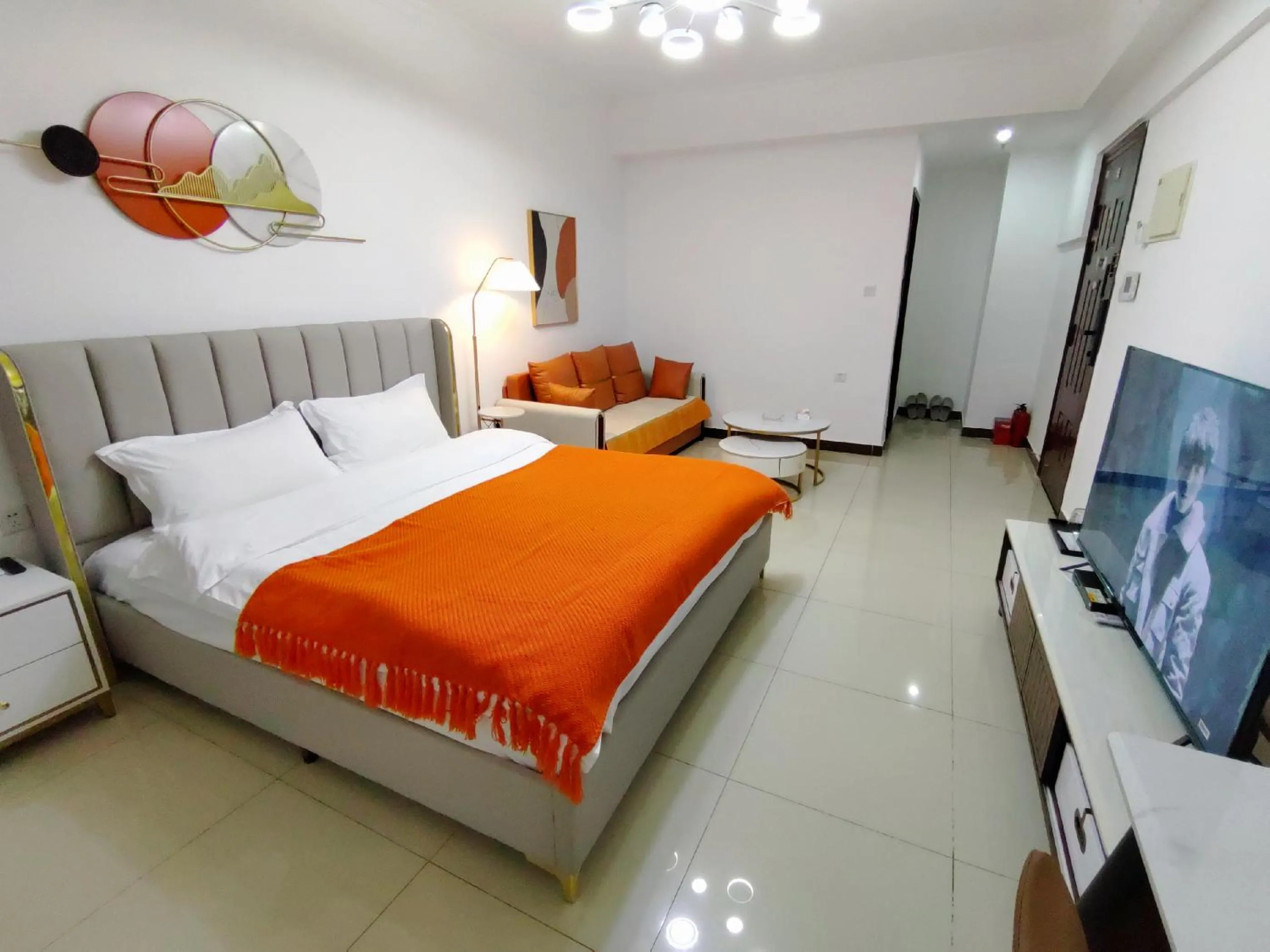 Guangzhou Lijing Aparthotel Pazhou Exhibition Center - Next to Exit D of Wanshengwei MTR Station