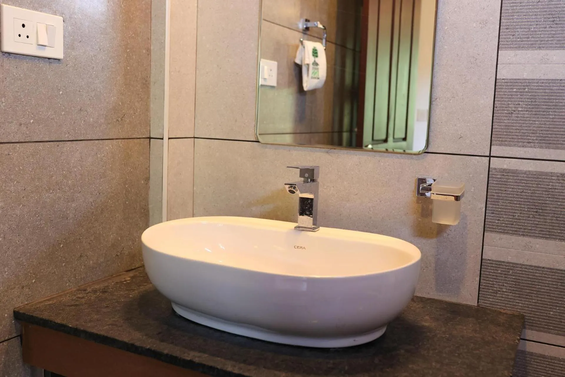 Bathroom in Heaven Inn Munnar