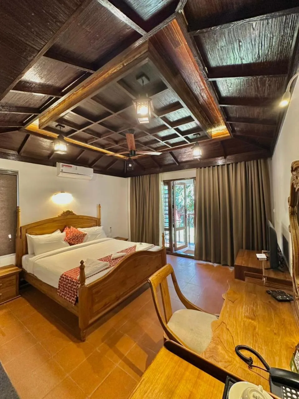 Bedroom, Bed in Heaven Inn Munnar