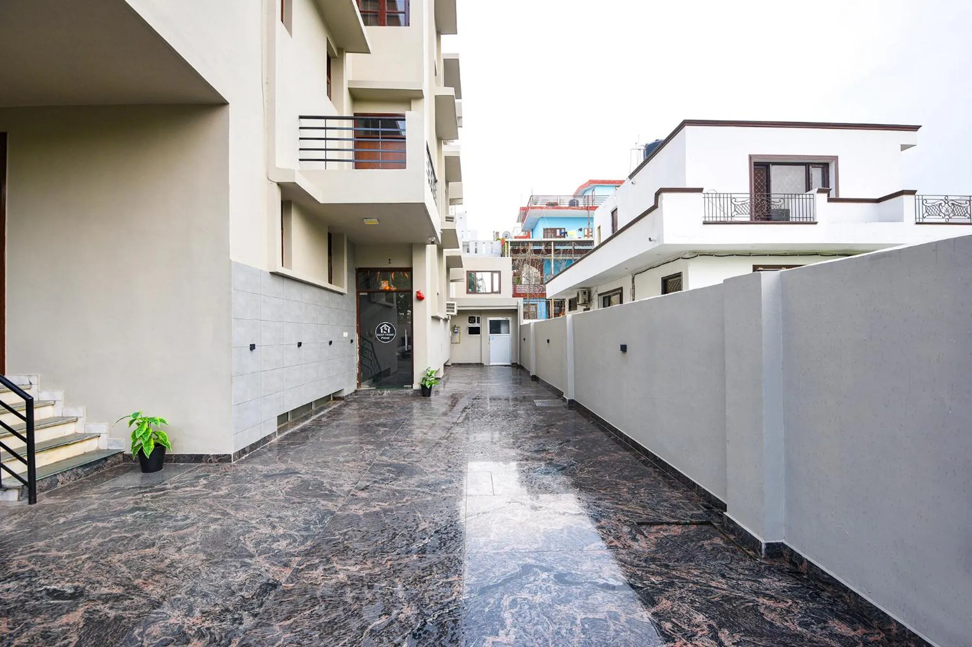 Facade/entrance in FabHotel Next Home Prime