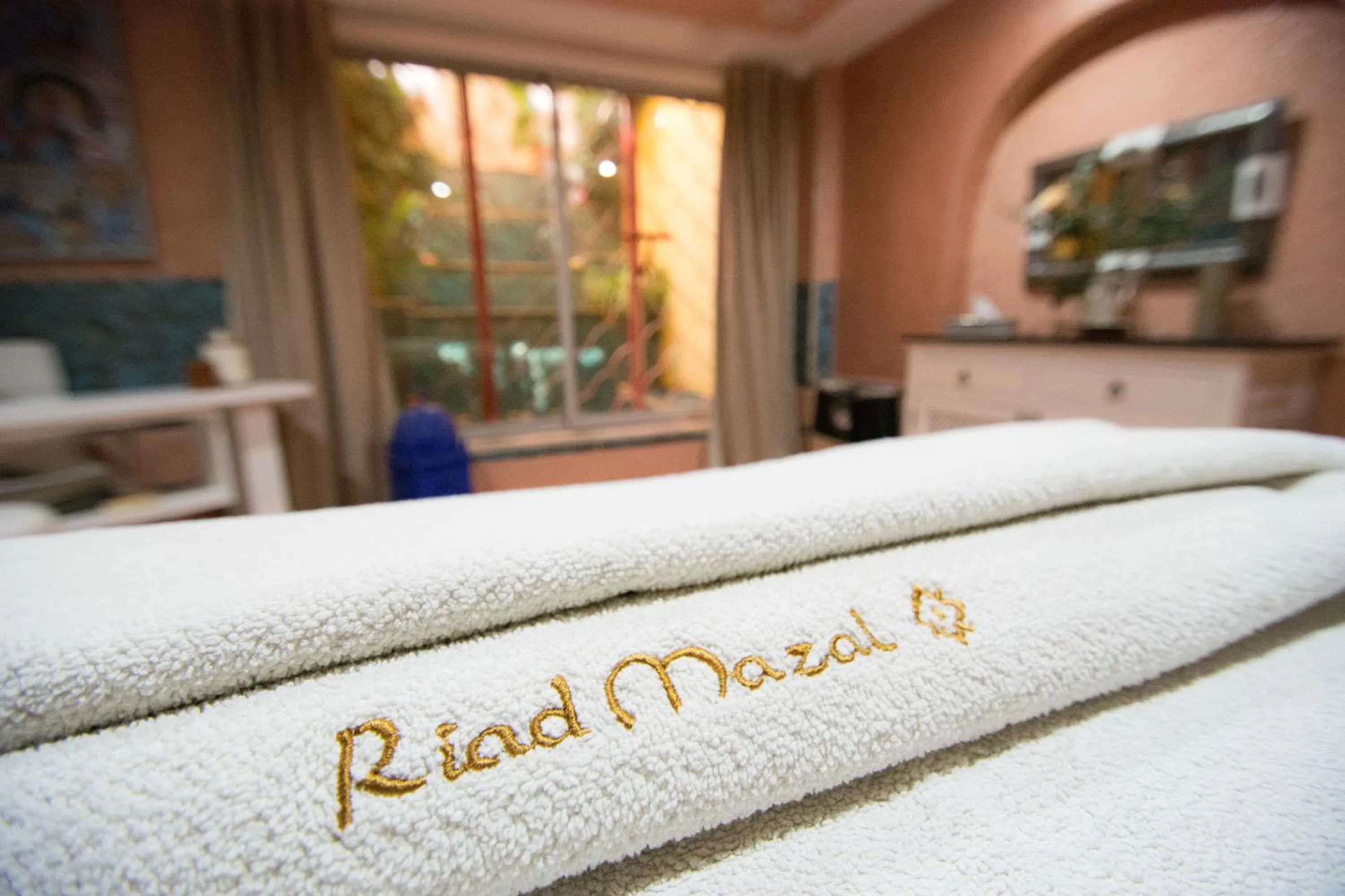 Massage, Bed in Riad Mazal