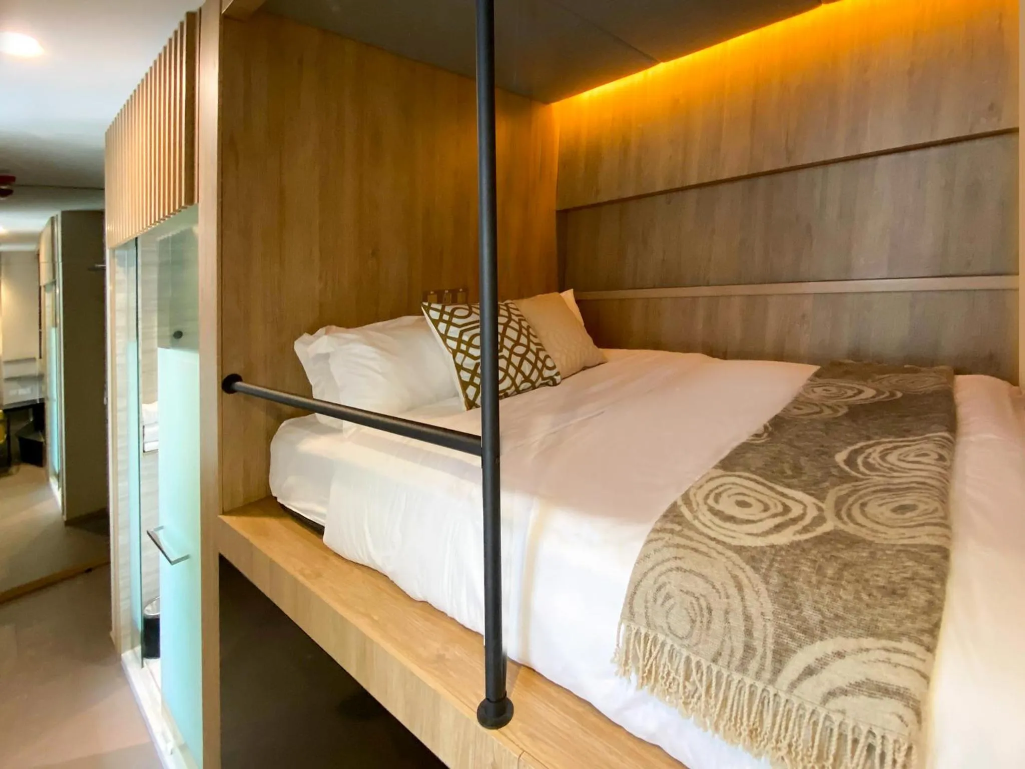 Bedroom in ST Signature Tanjong Pagar, DAYUSE, 8 hours, 10AM-6PM