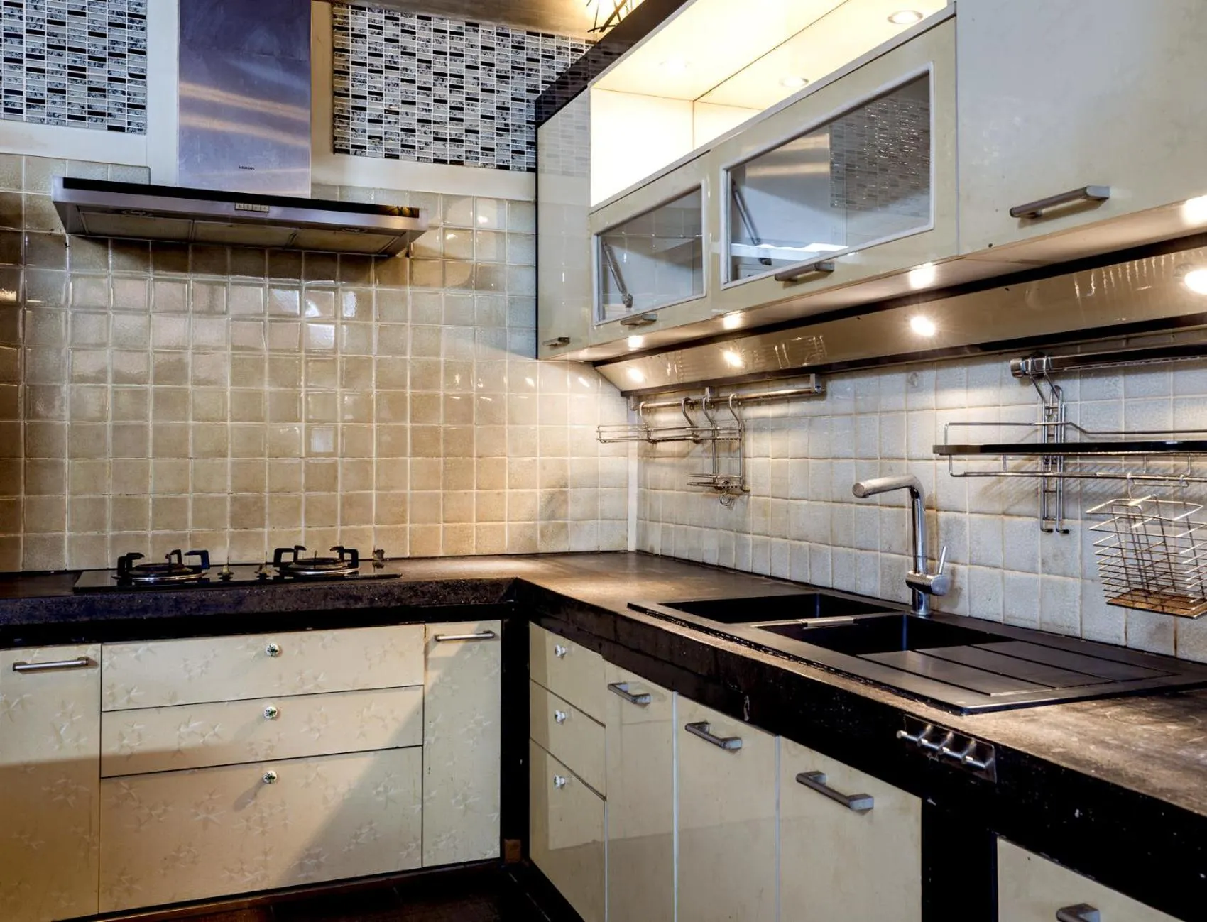 Kitchen or kitchenette in SOK VILLA by Angkorstays