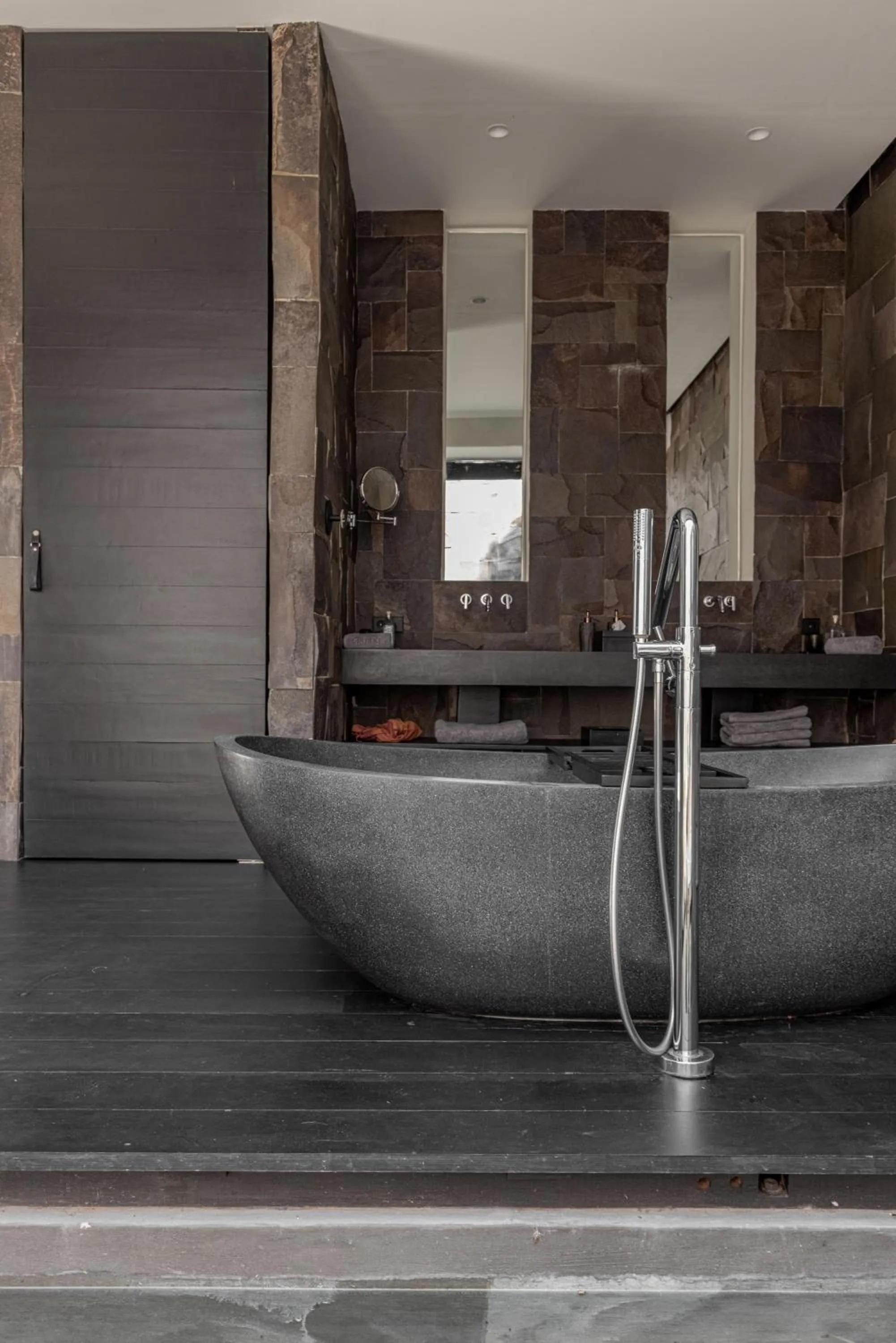 Bathroom in The Jing