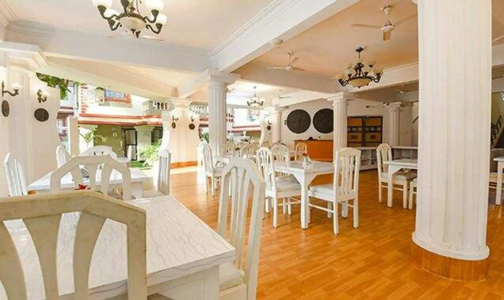 Restaurant/places to eat in FabHotel Prime Toro Highland Beach Resort With Pool - 500M From Candolim Beach Restaurant/places to eat in FabHotel Prime Toro Highland Beach Resort With Pool - 500M From Candolim Beach