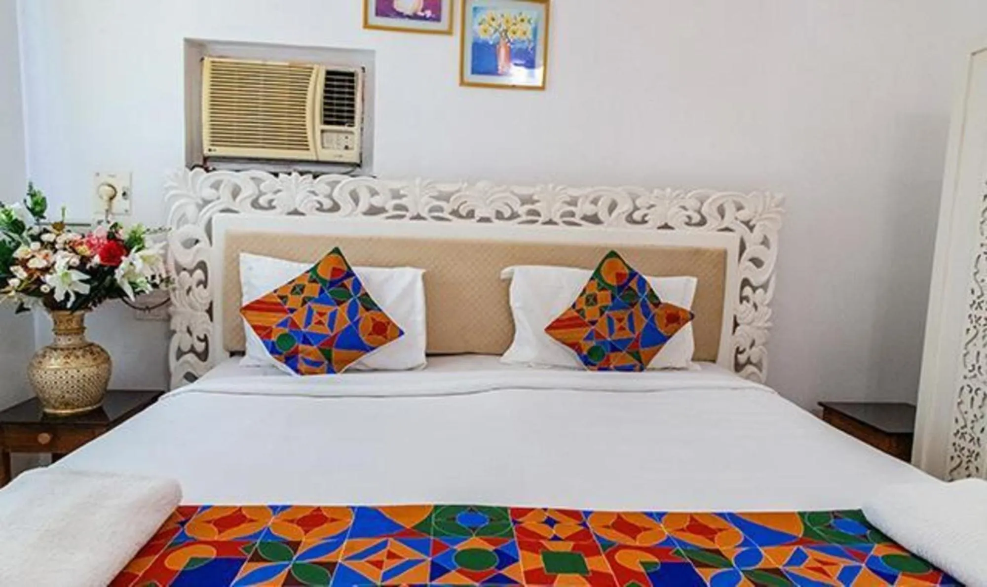 Bed in Via Toro Highland Beach Resort With Pool - 500M From Candolim Beach