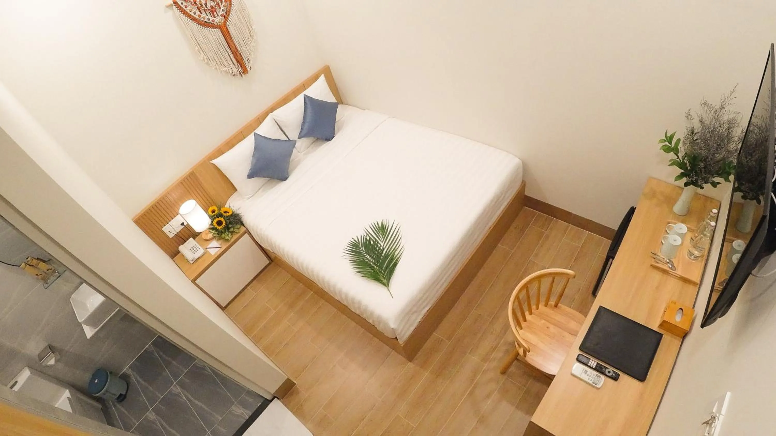 Photo of the whole room, Bed in Vy's House Phanthiet Hotel